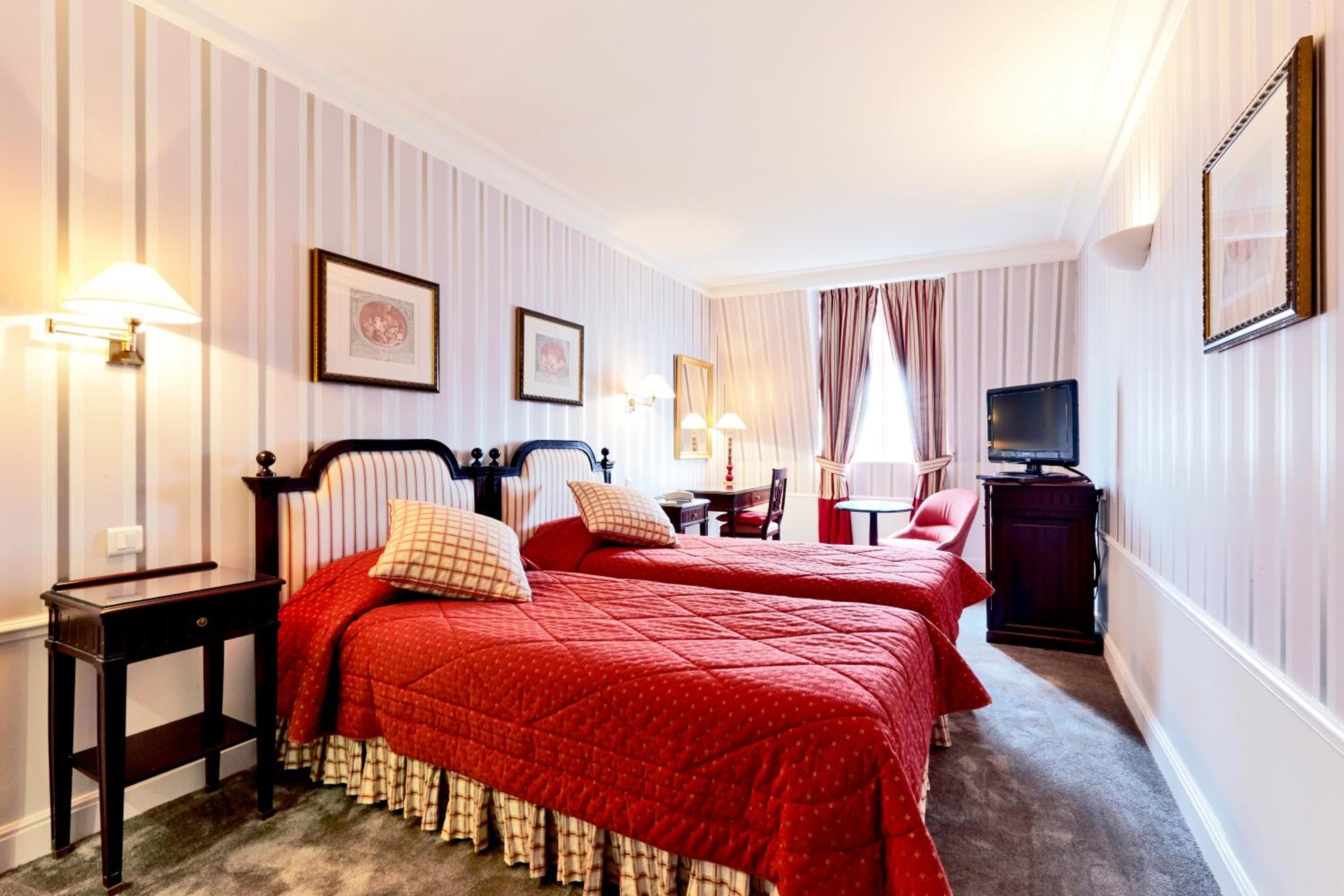 Golden Tulip Washington Opera — 18