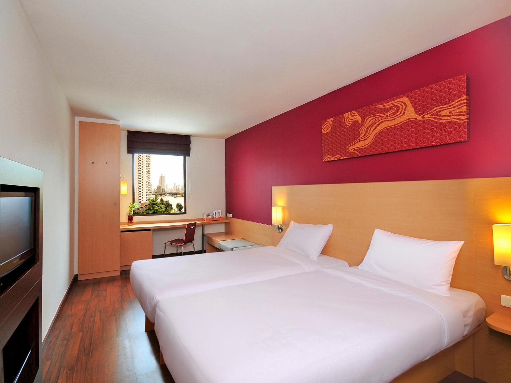 Ibis Bangkok Riverside — 2