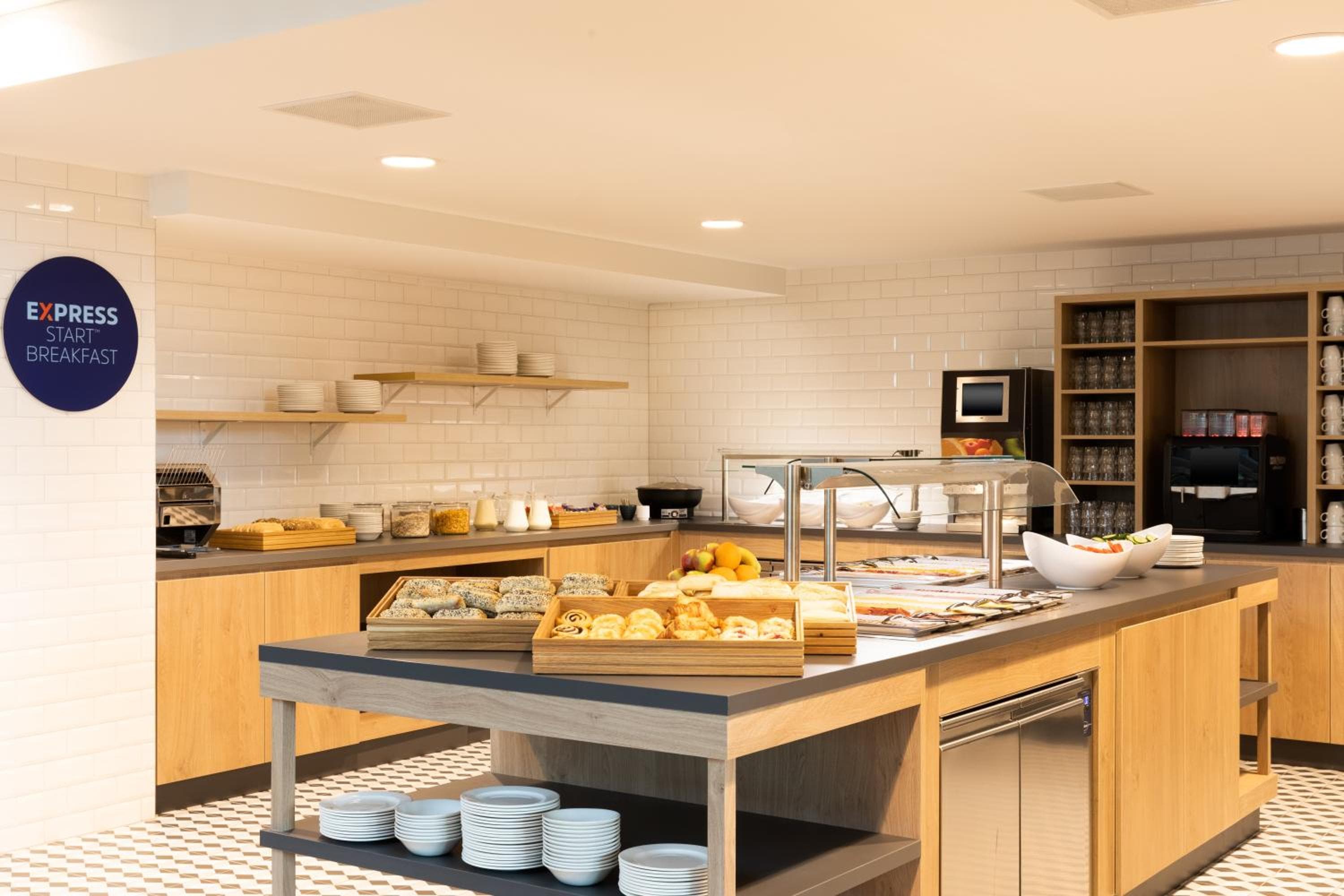 Holiday Inn Express Amsterdam - North Riverside, ein IHG Hotel — 14