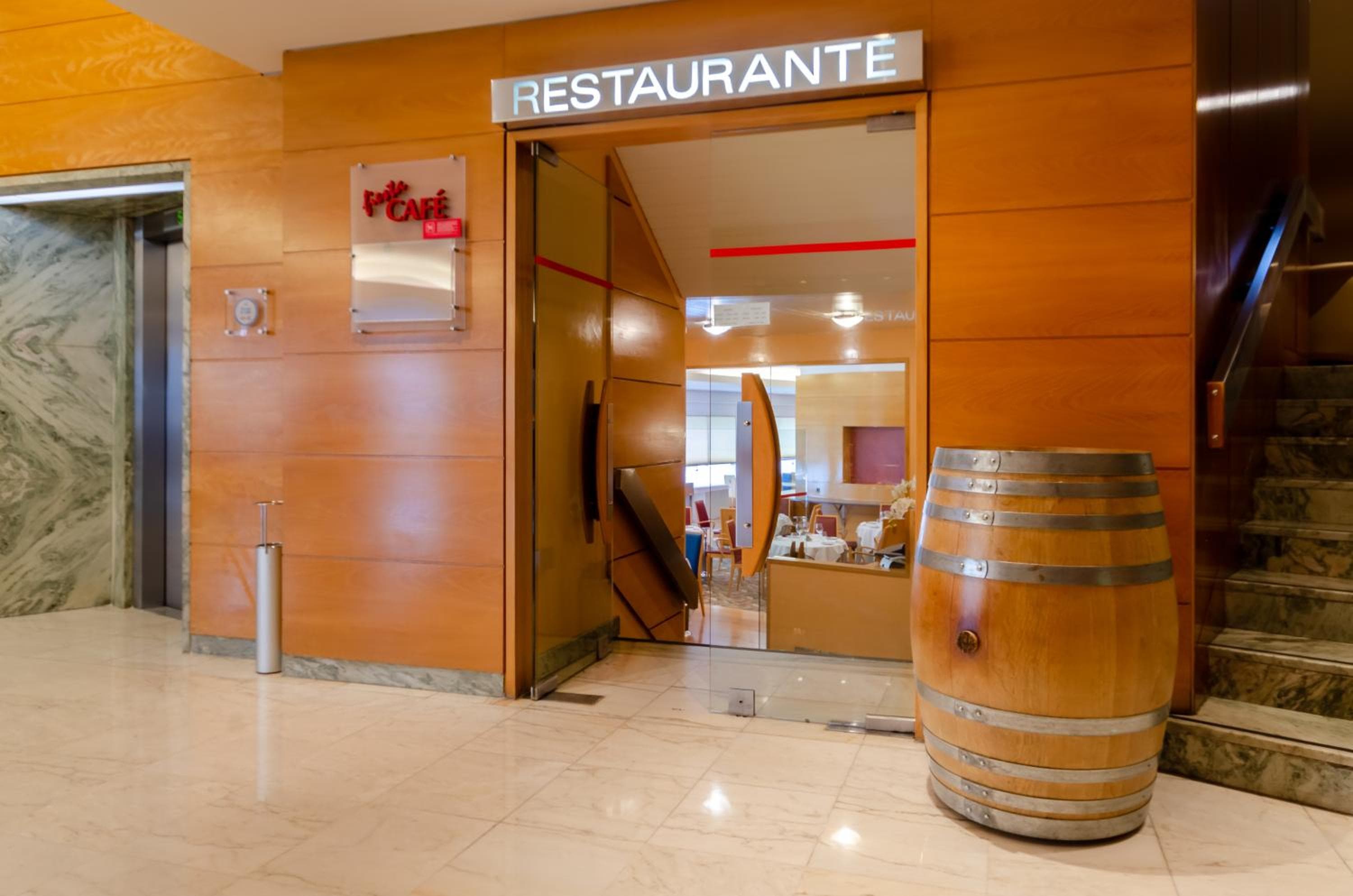 Hotel Roma — 8