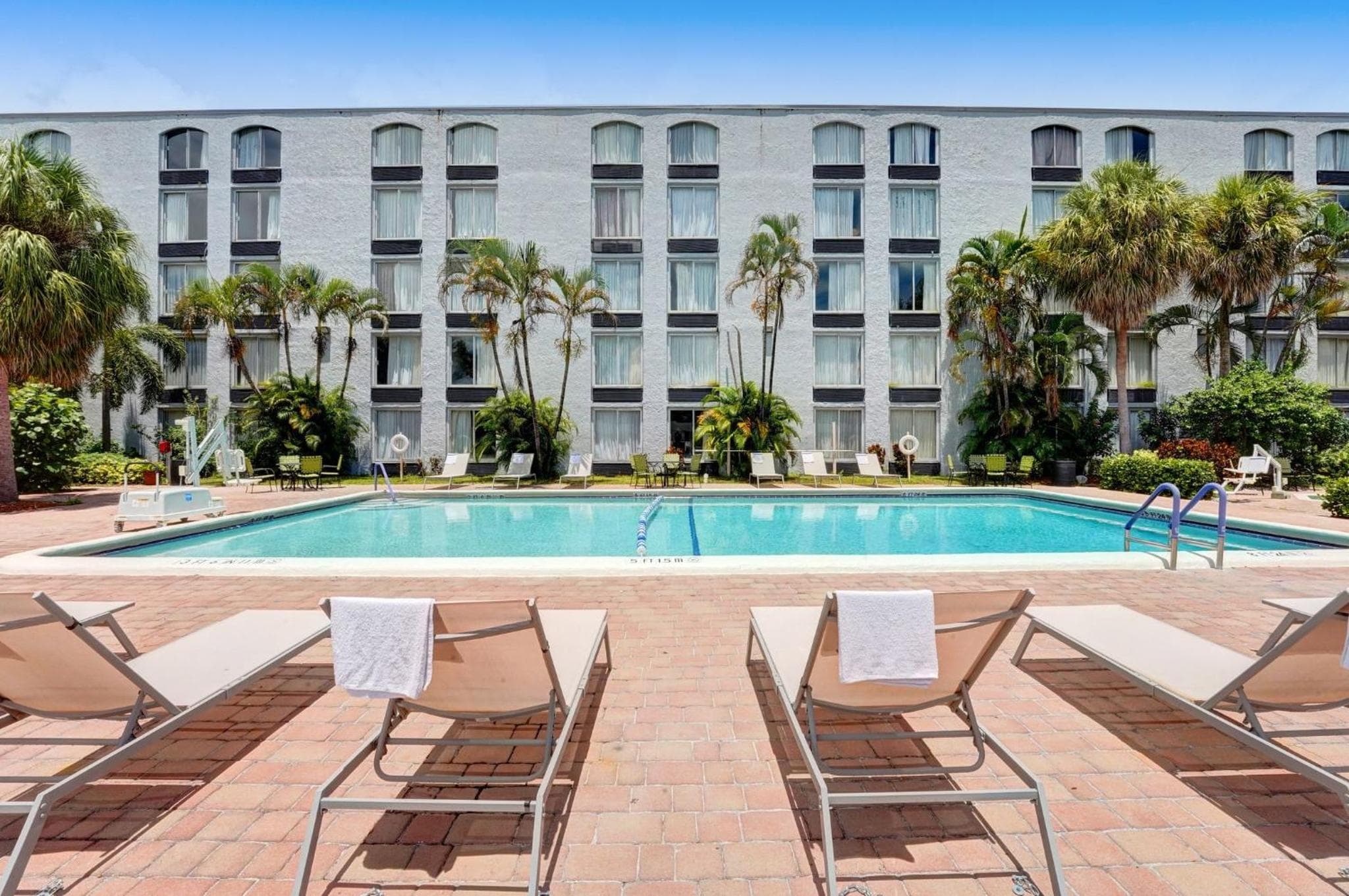 Plaza Hotel Fort Lauderdale — 3