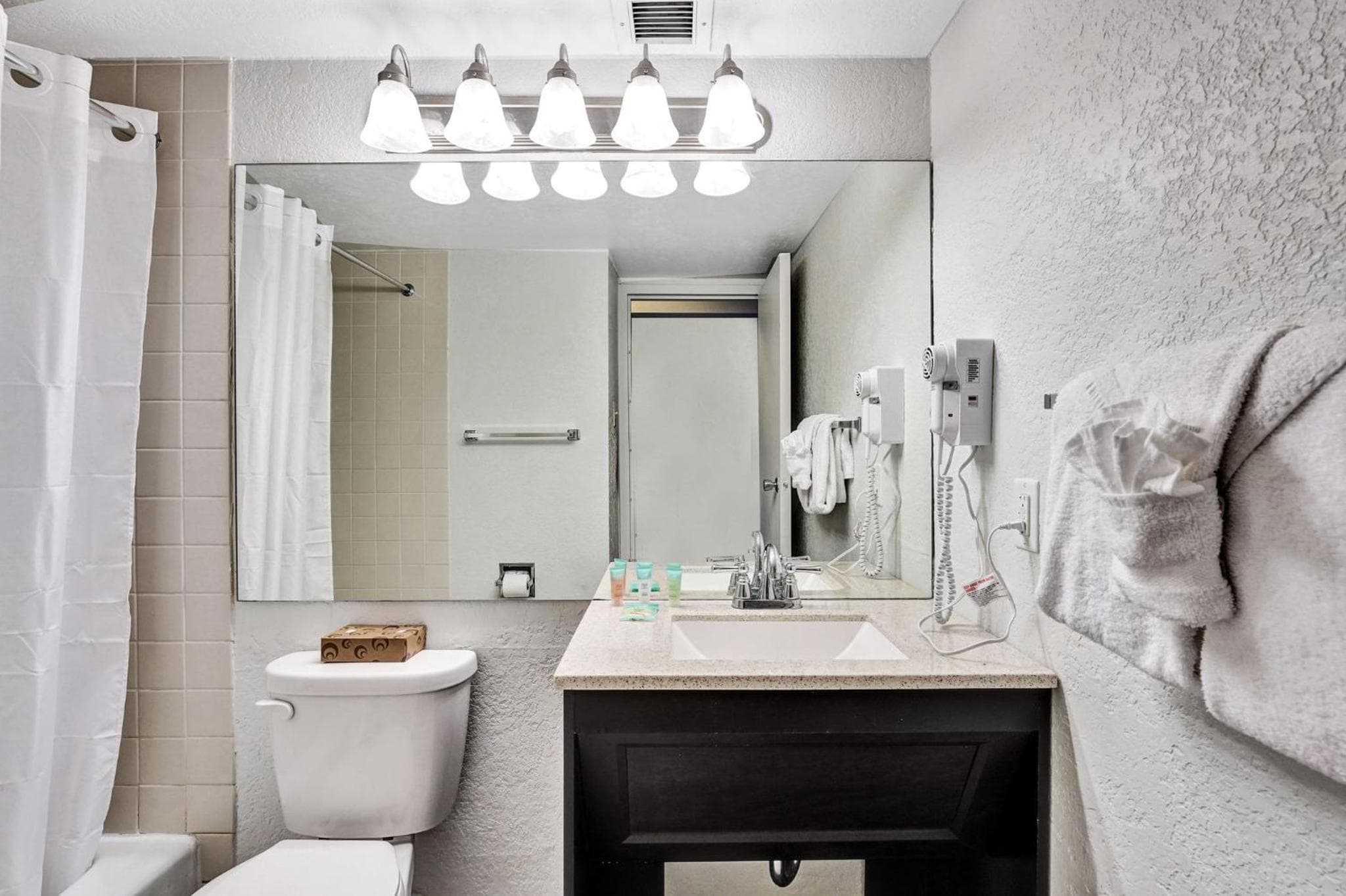 Plaza Hotel Fort Lauderdale — 16