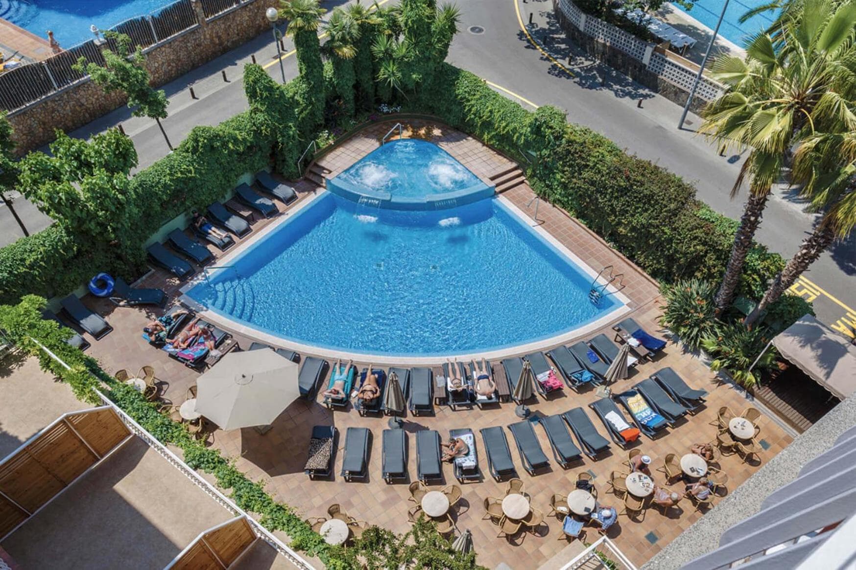 Hotel Acapulco — 11