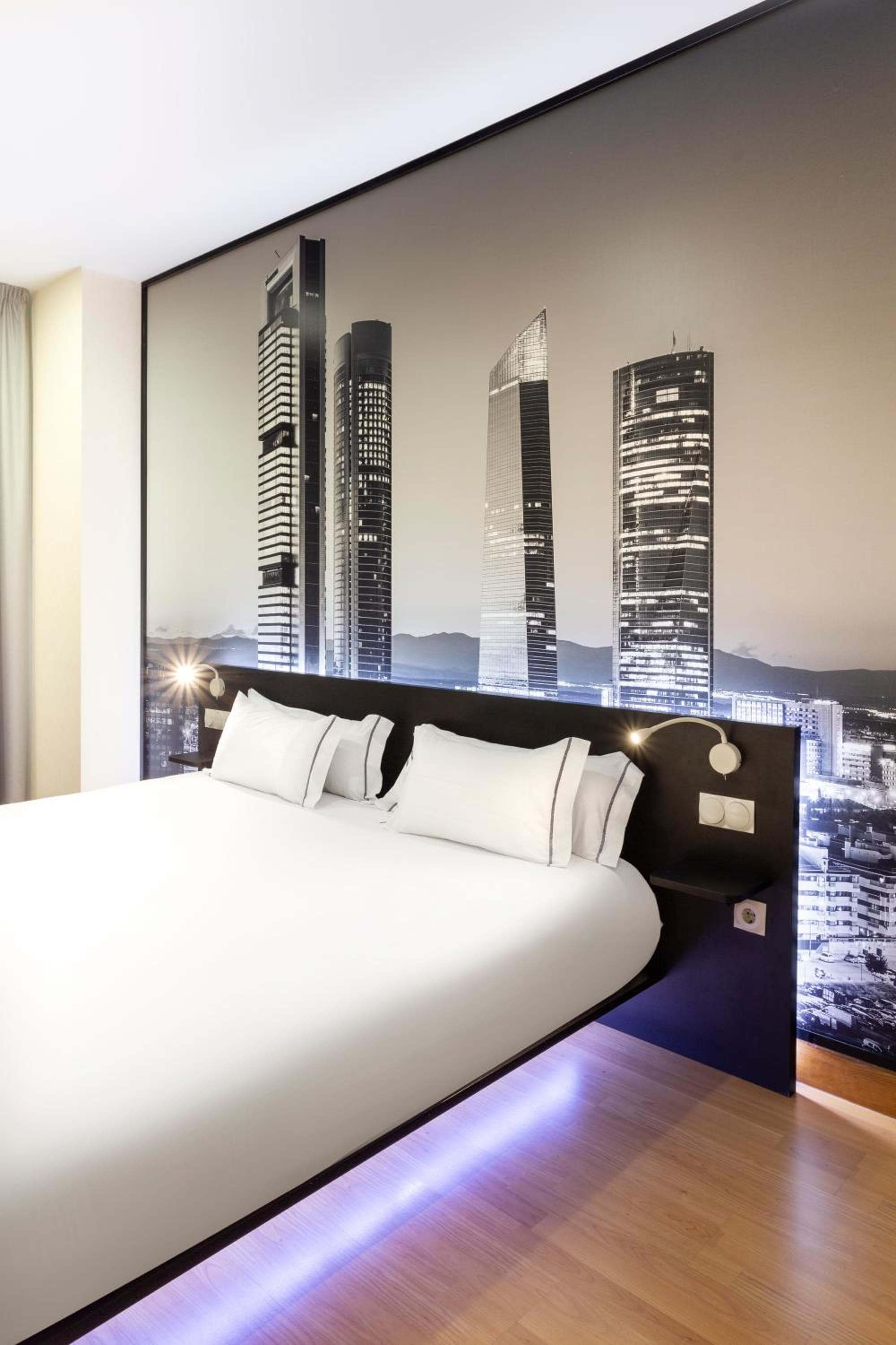 B&B HOTEL Madrid Aeropuerto T4 — 11