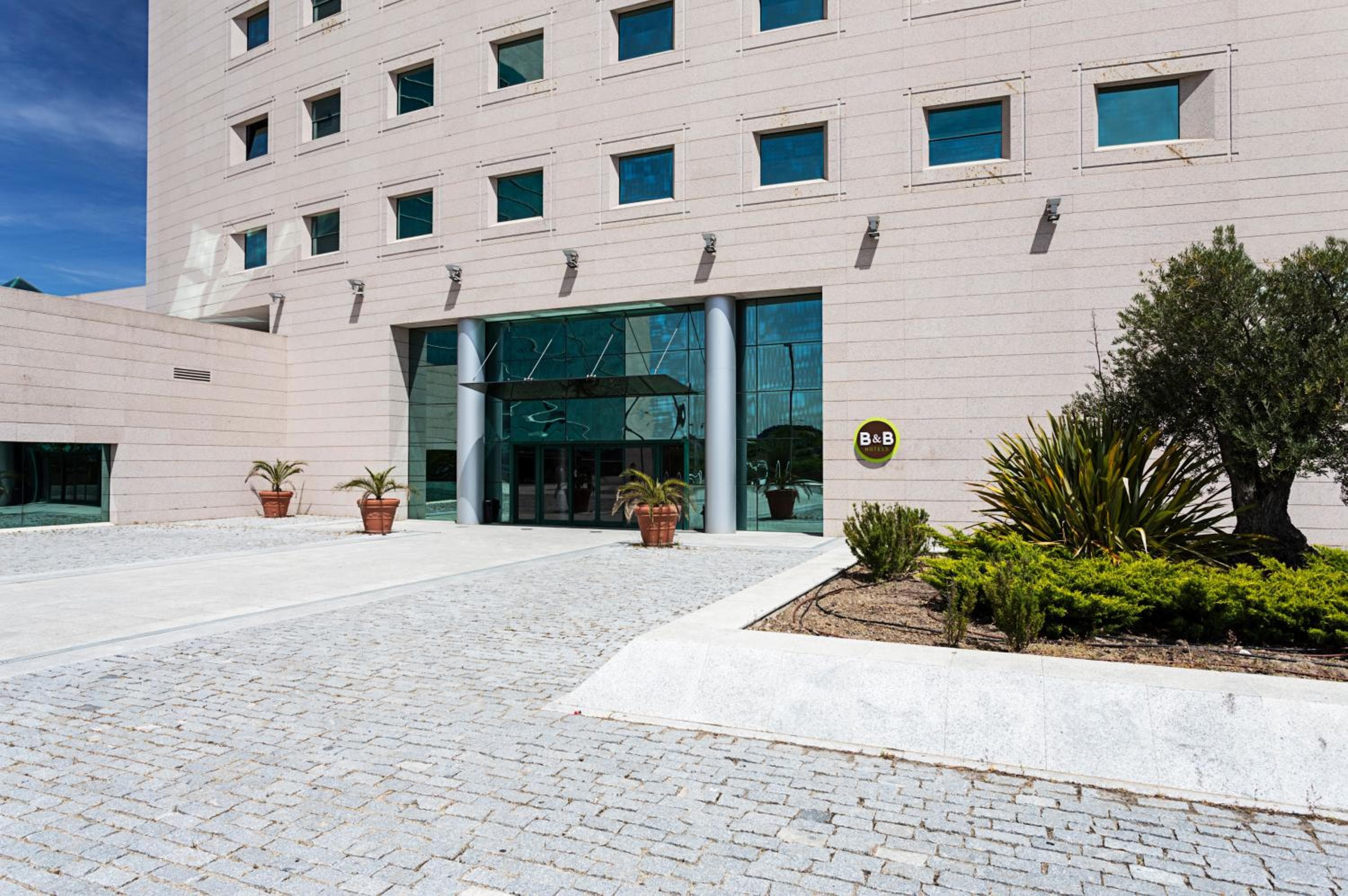 B&B HOTEL Madrid Aeropuerto T4 — 3
