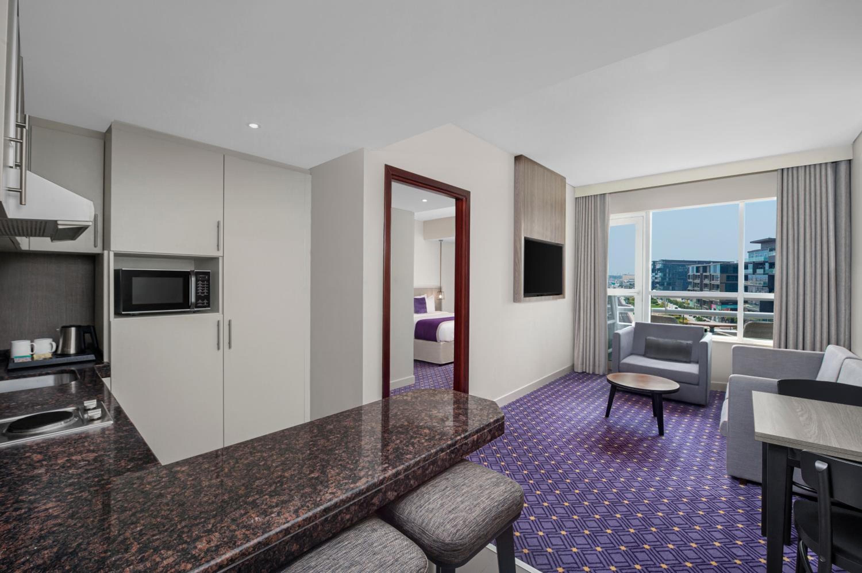 Leva Hotel e Suite, di fronte al centro città — 10