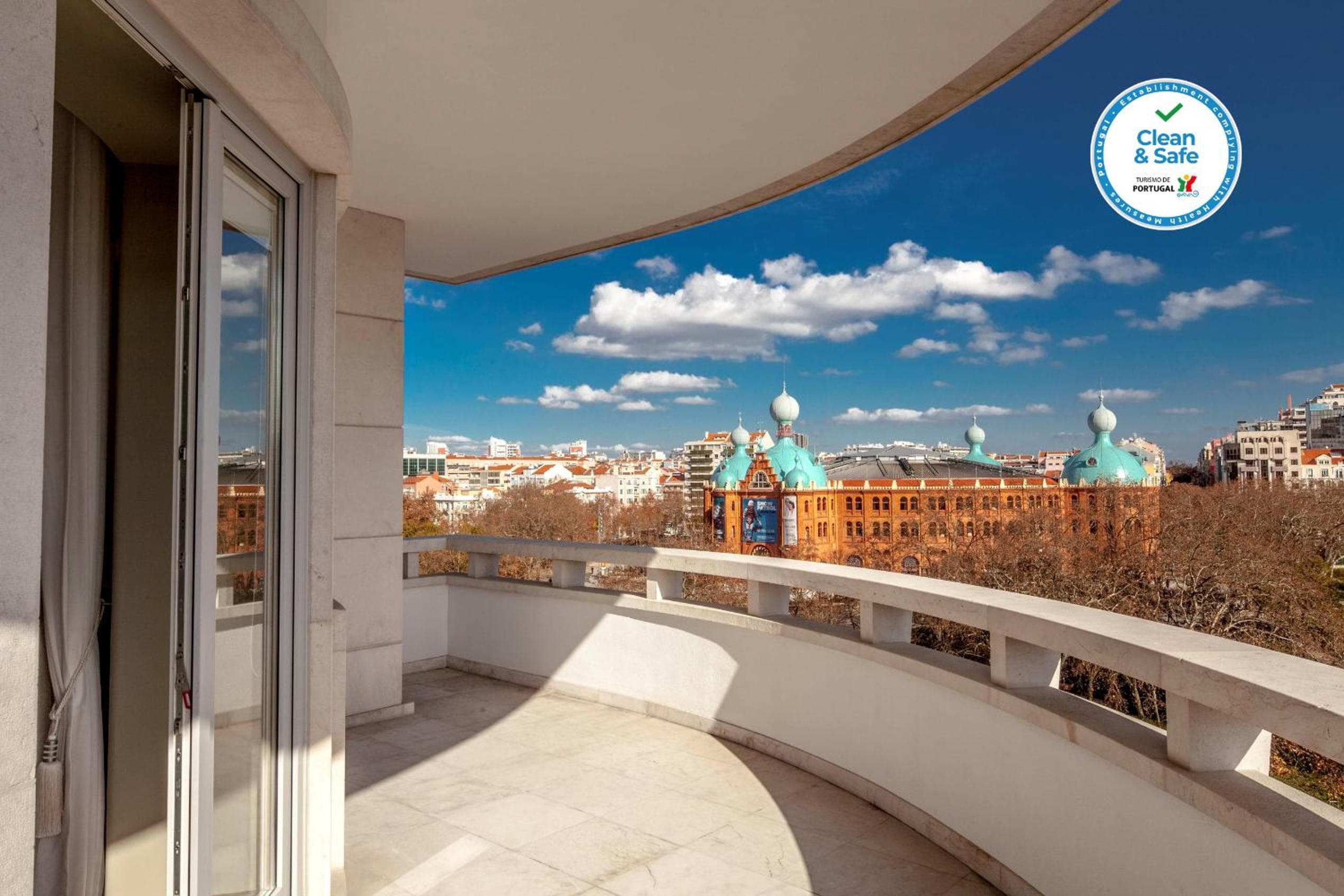 Luzeiros Suites — 5