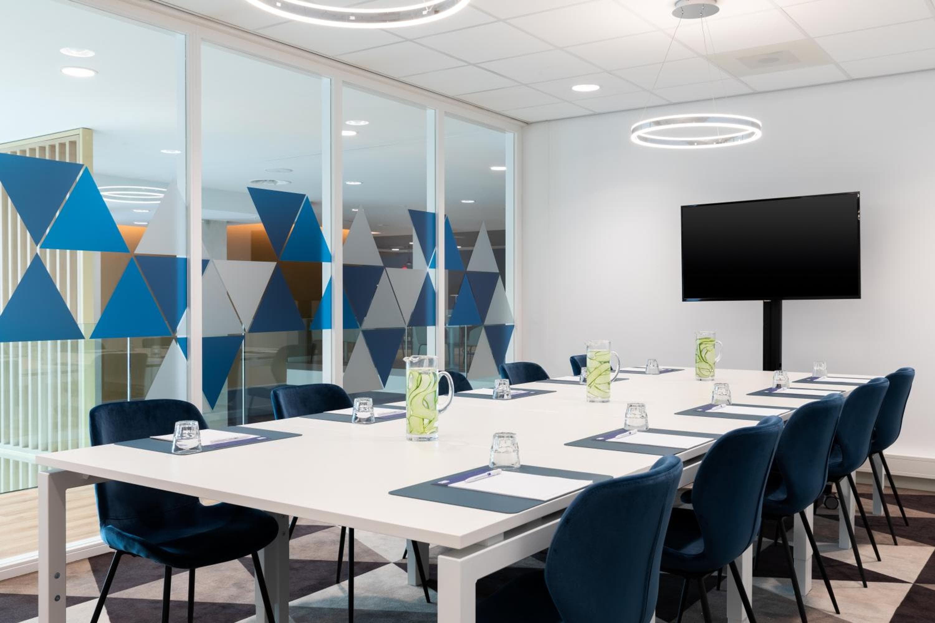Holiday Inn Express Amsterdam - North Riverside by IHG — 3
