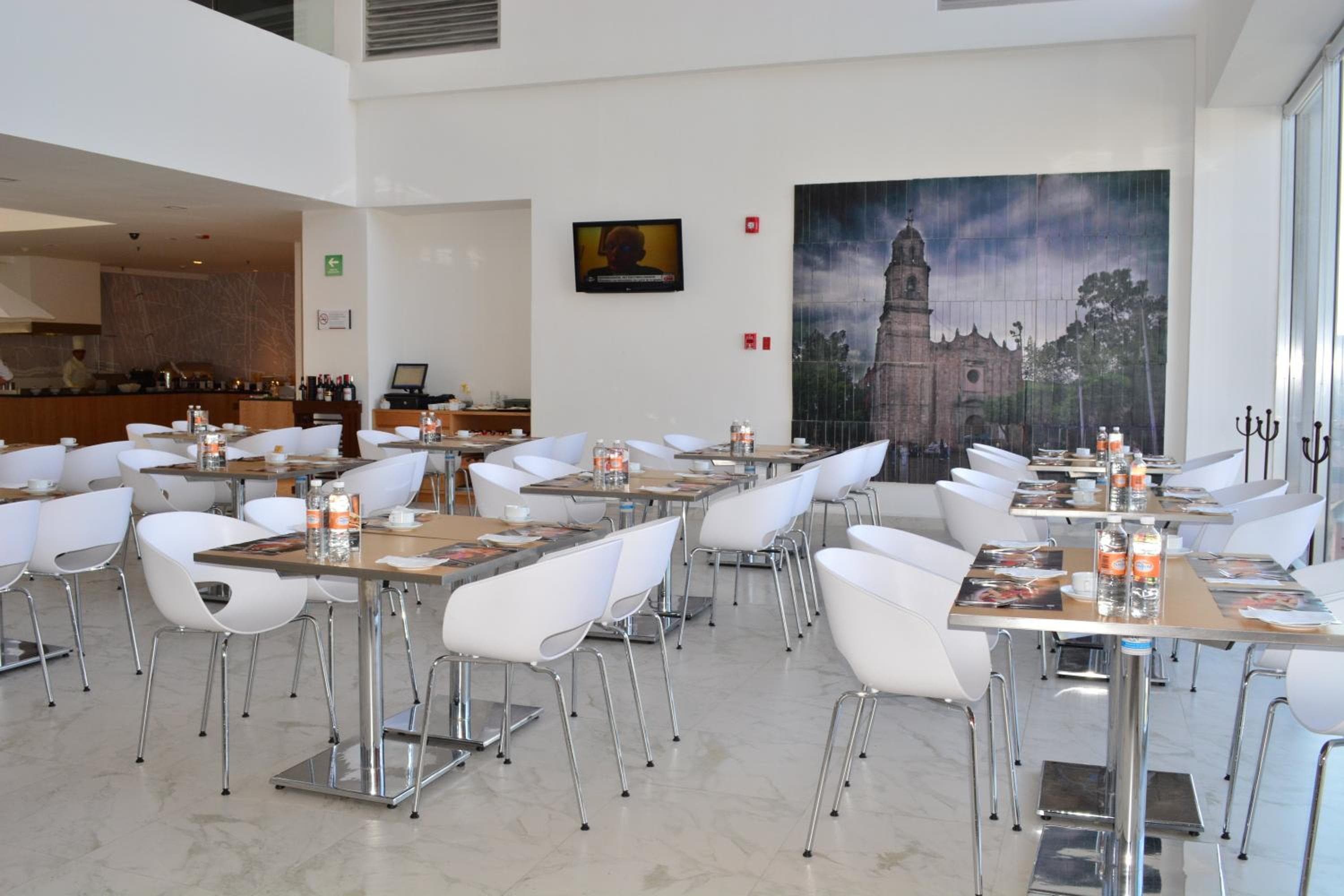 Fiesta Inn Tlalnepantla — 2
