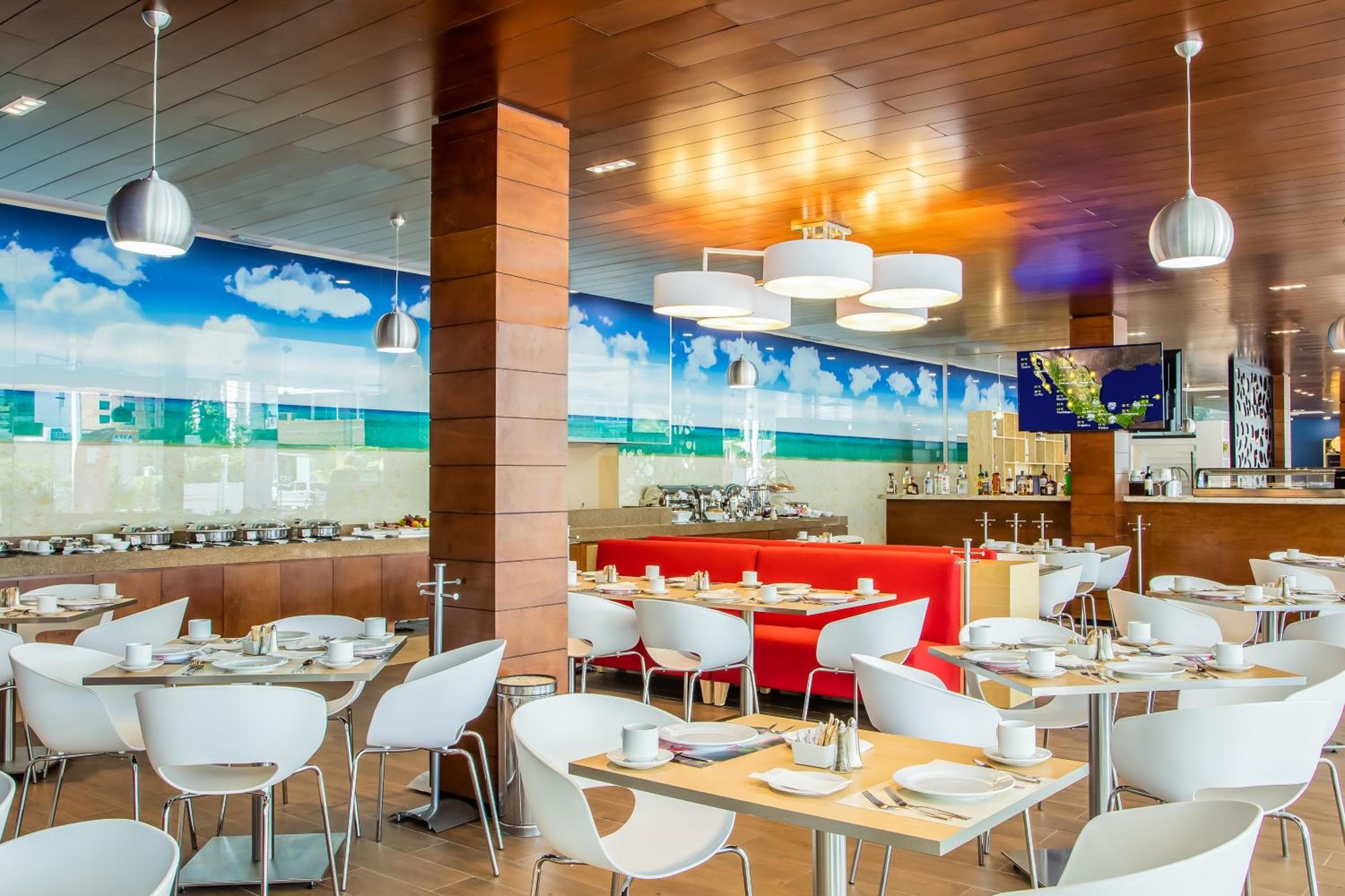 Fiesta Inn Playa del Carmen — 26