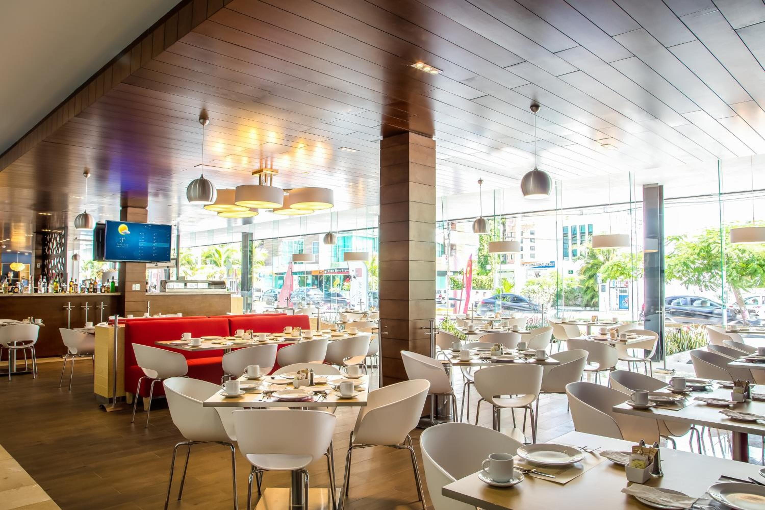 Fiesta Inn Playa del Carmen — 27