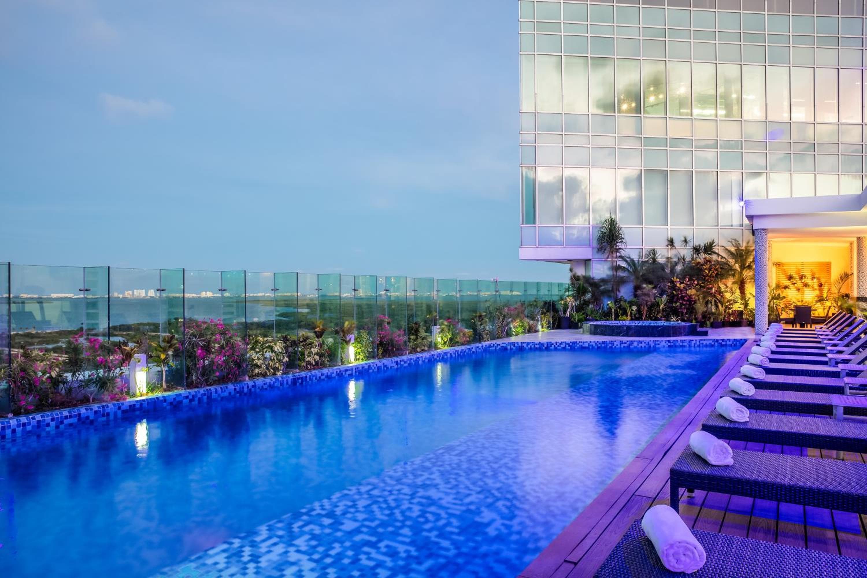 Fiesta Inn Cancun Las Americas — 4