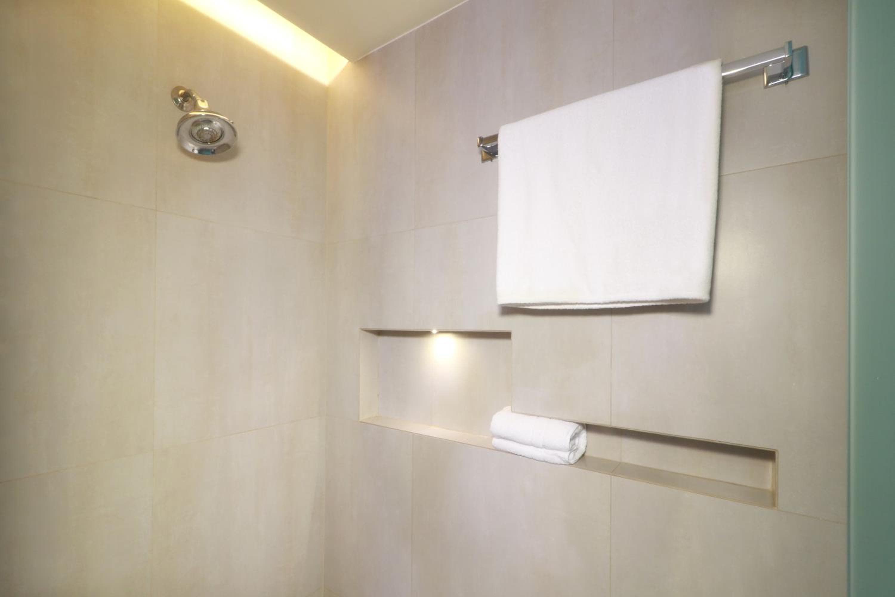 Holiday Inn Express Mexico Aeropuerto, un hotel IHG — 14