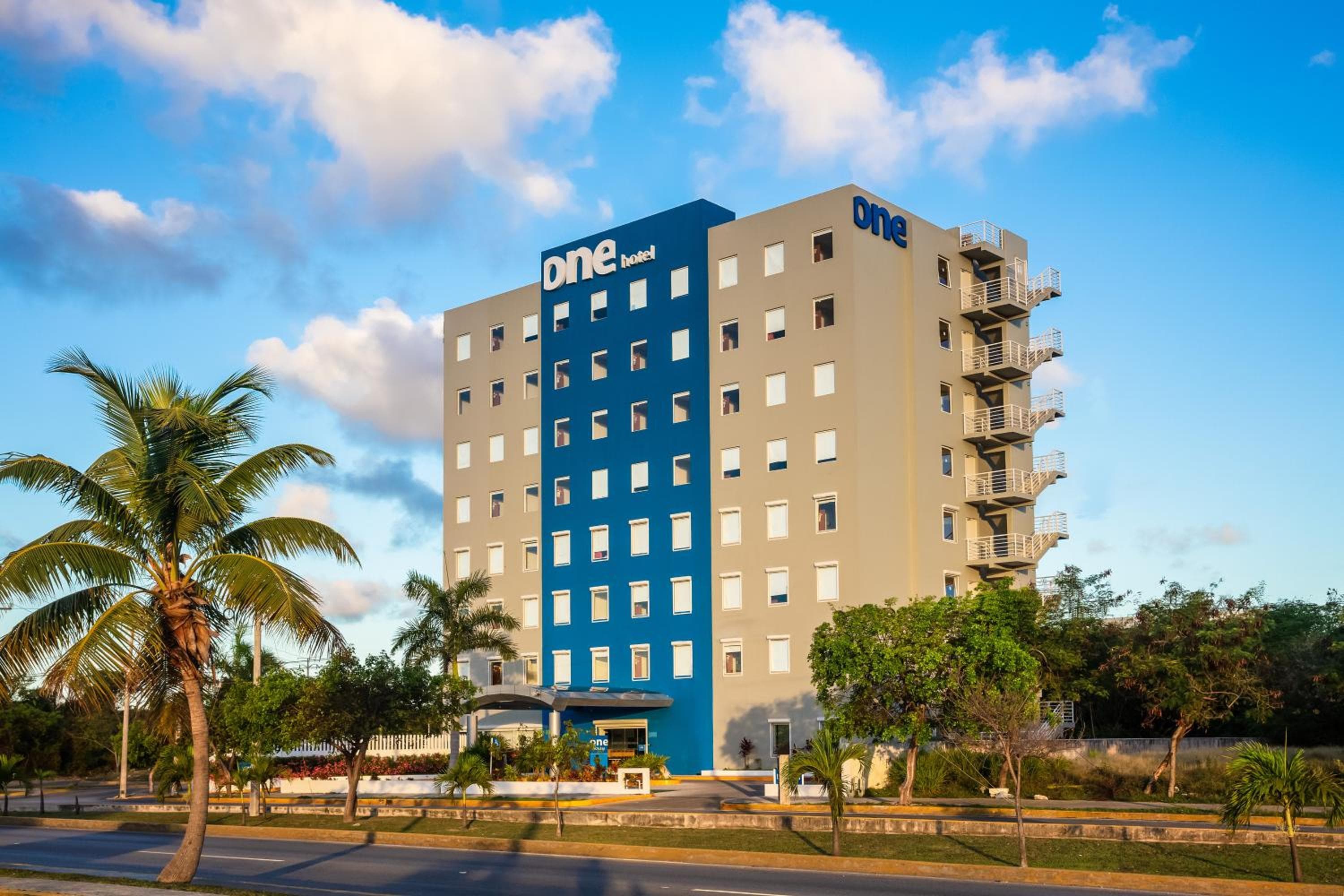 One Cancun Centro — 1
