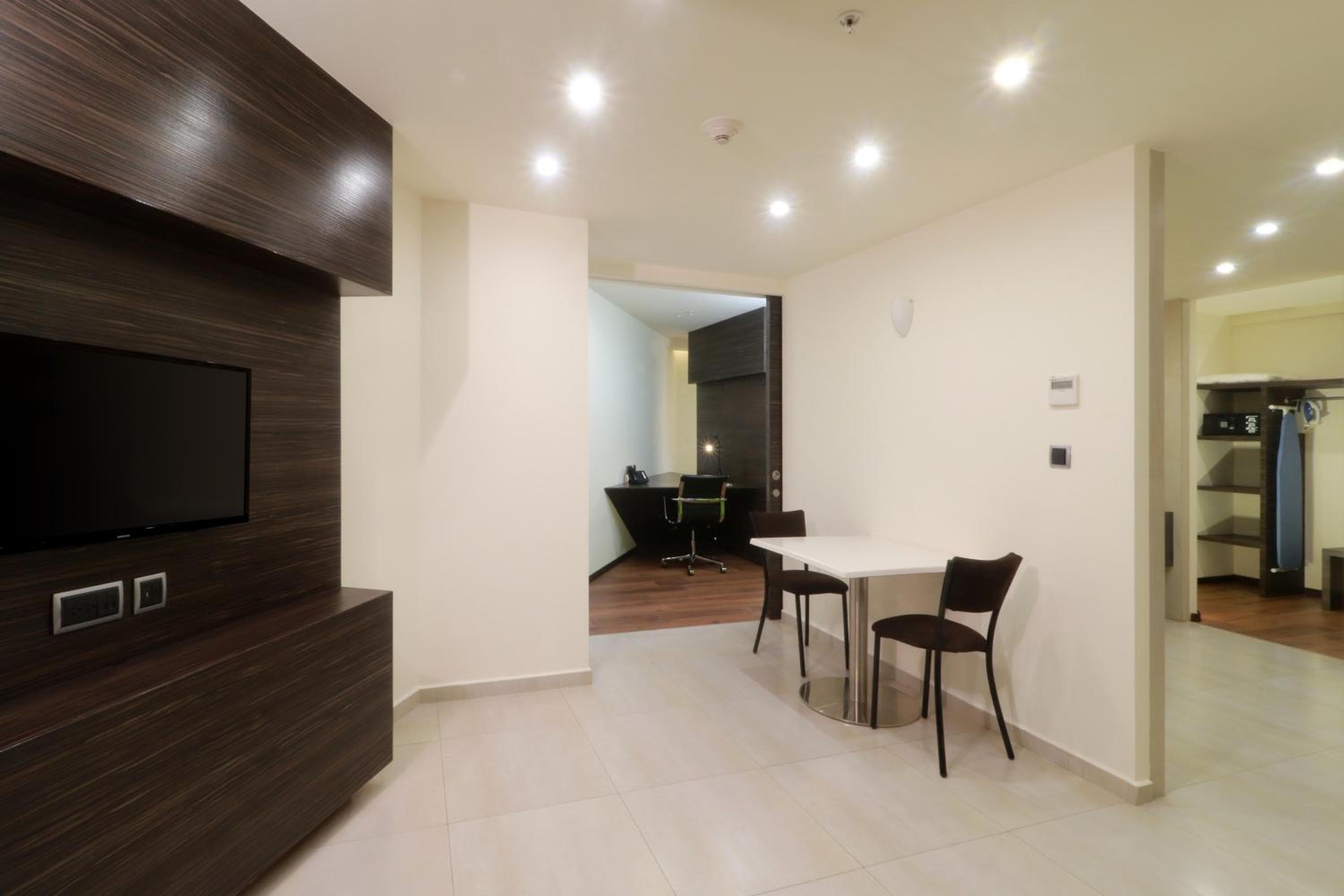 Holiday Inn Express Mexico Aeropuerto, un hotel IHG — 12