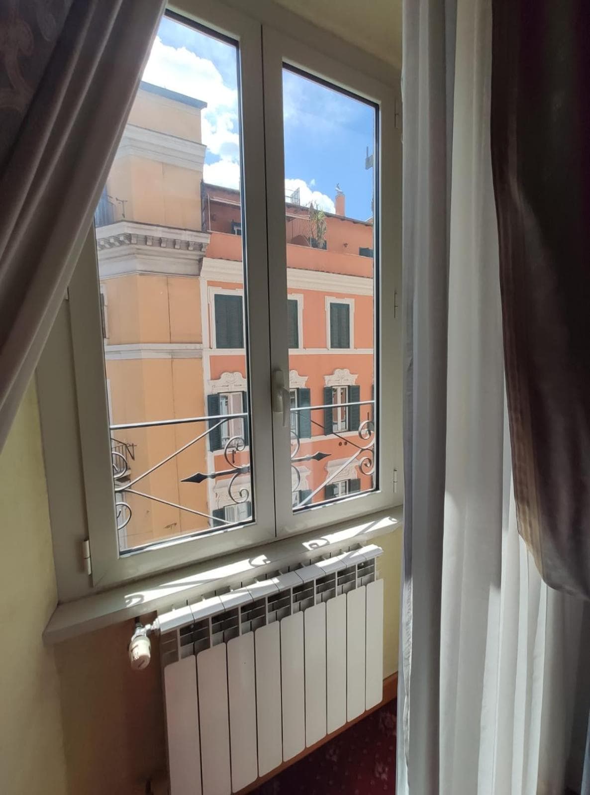 HotelMiami — 14