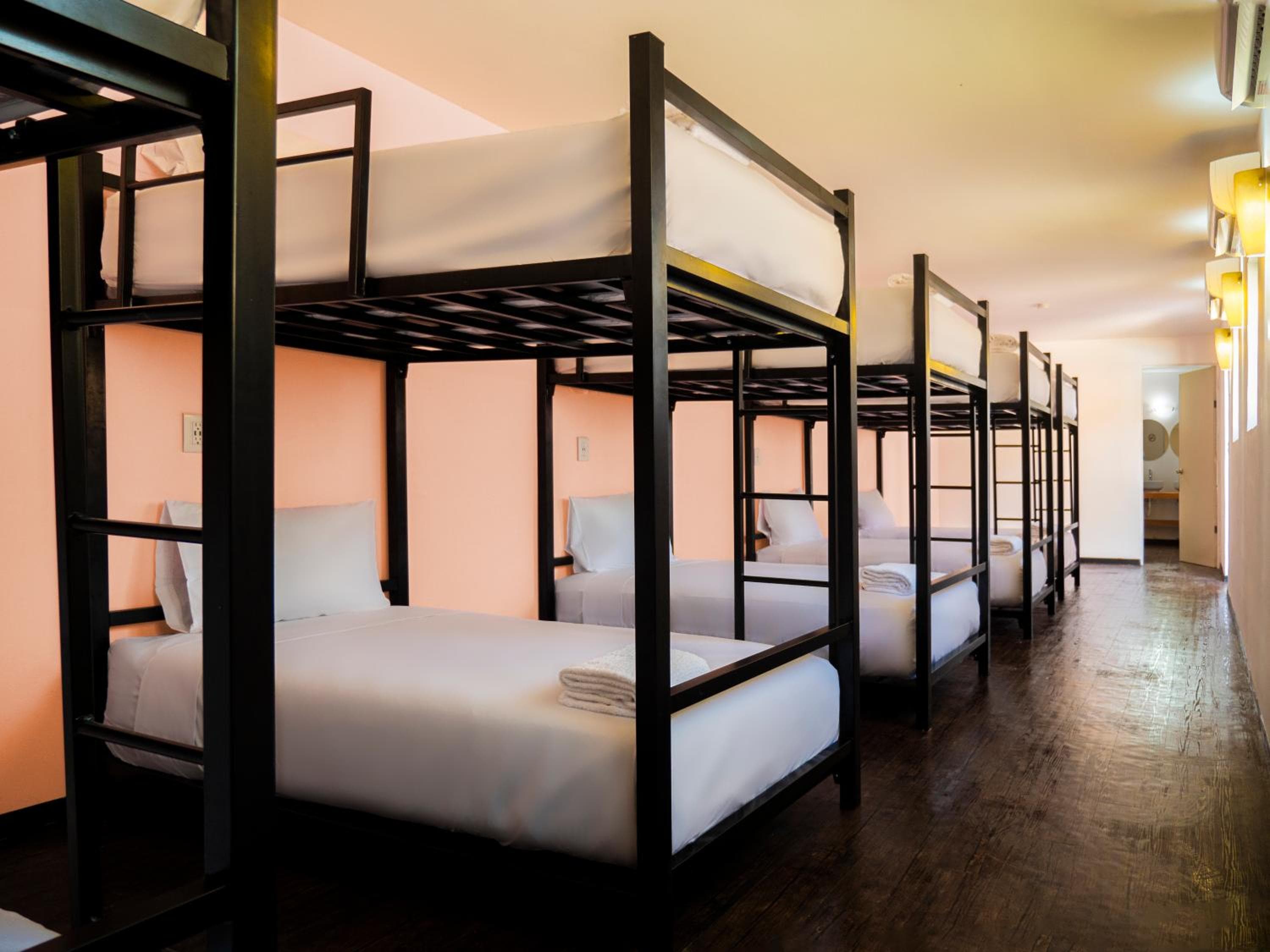 Colorbox beds and rooms — 16