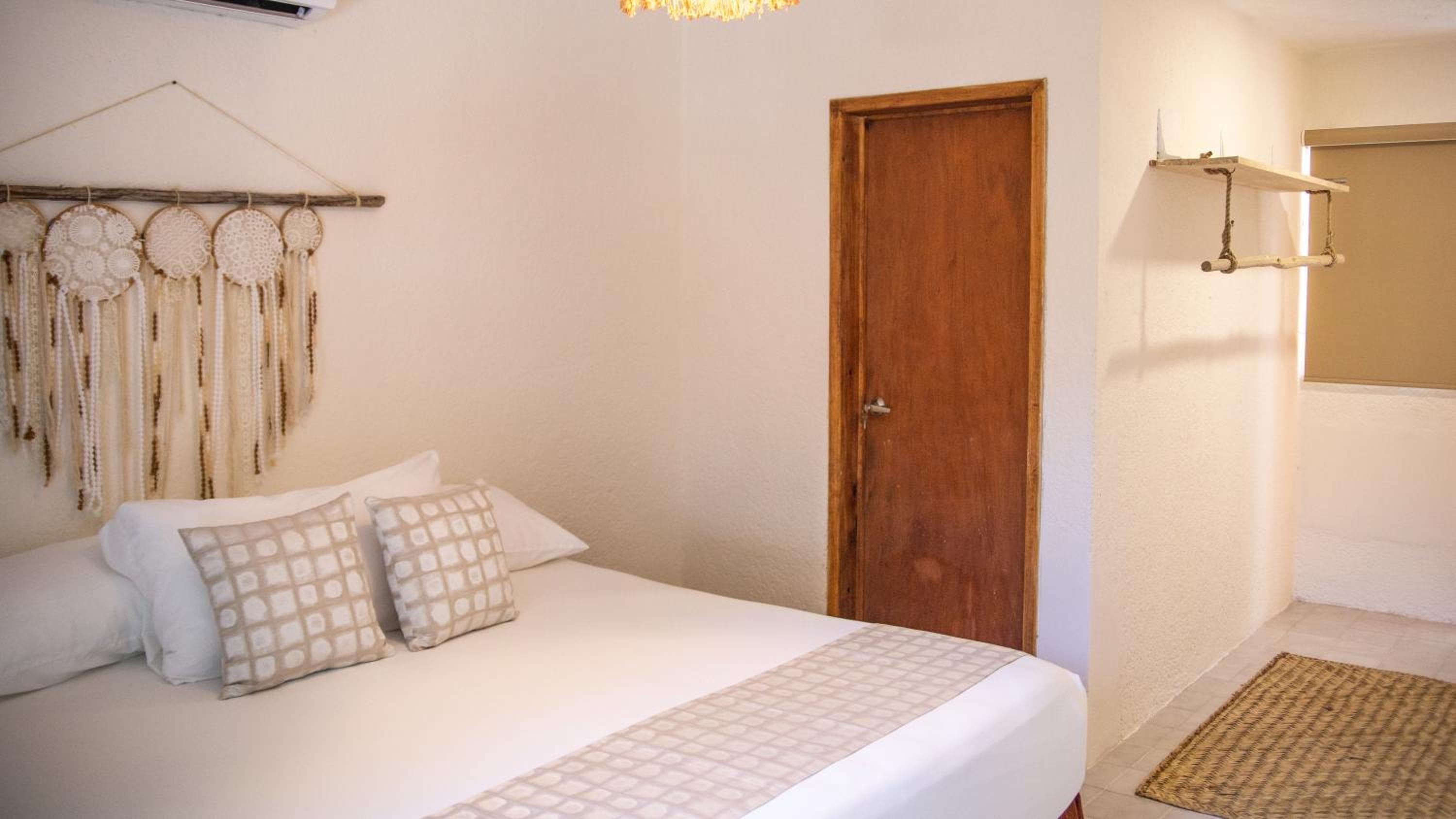 Ahava Hotel — 14