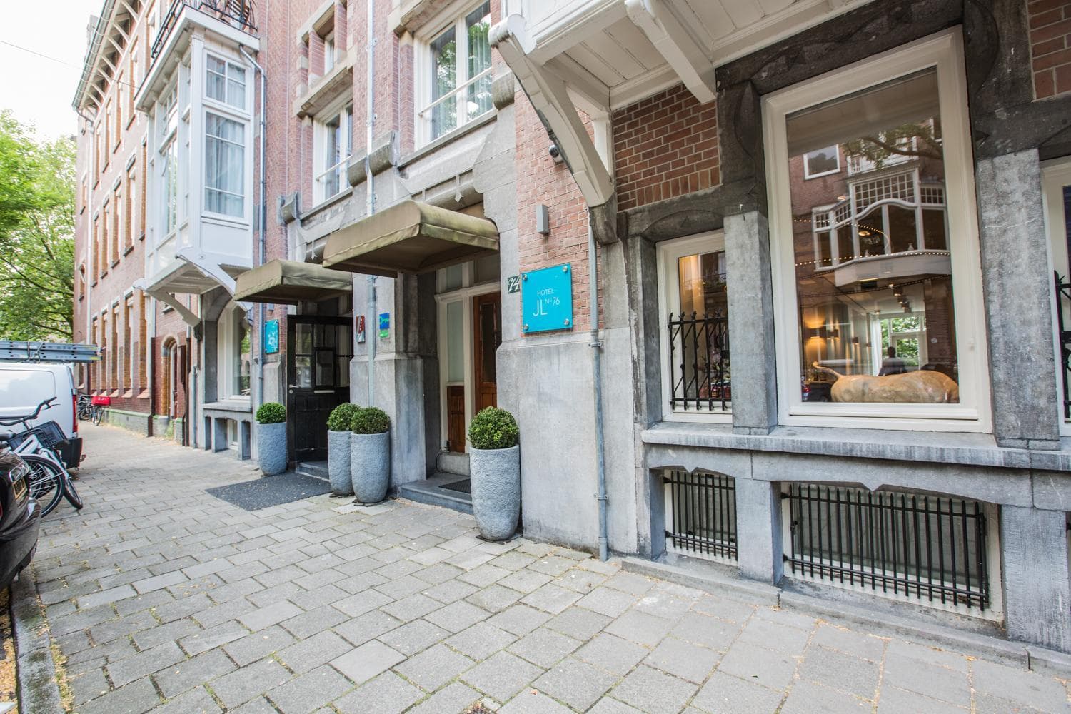 Hotel JL Nr. 76 — 1