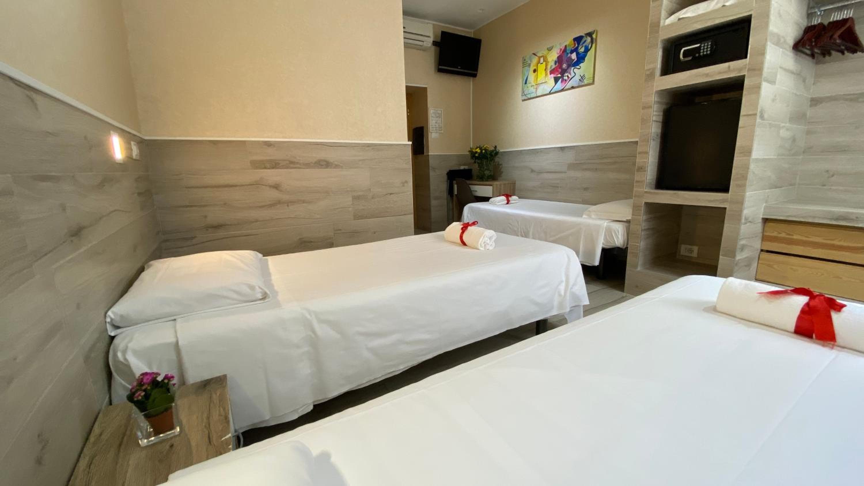 Eurohotel — 28