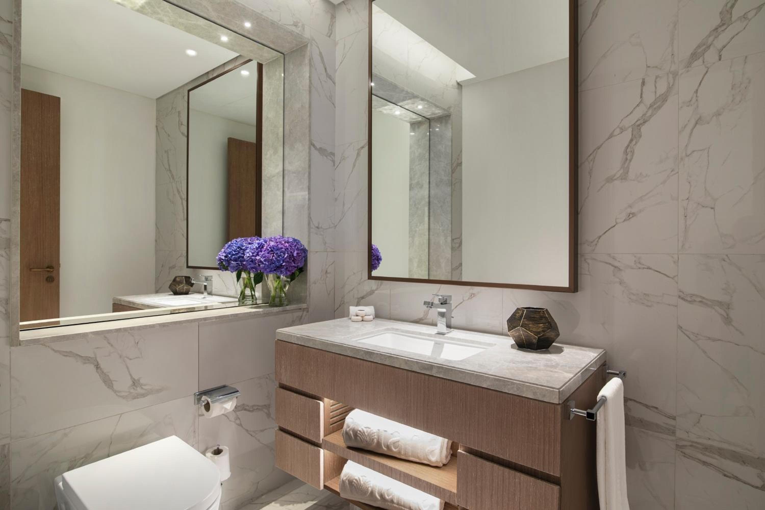 Al Jaddaf Rotana Dubai — 28