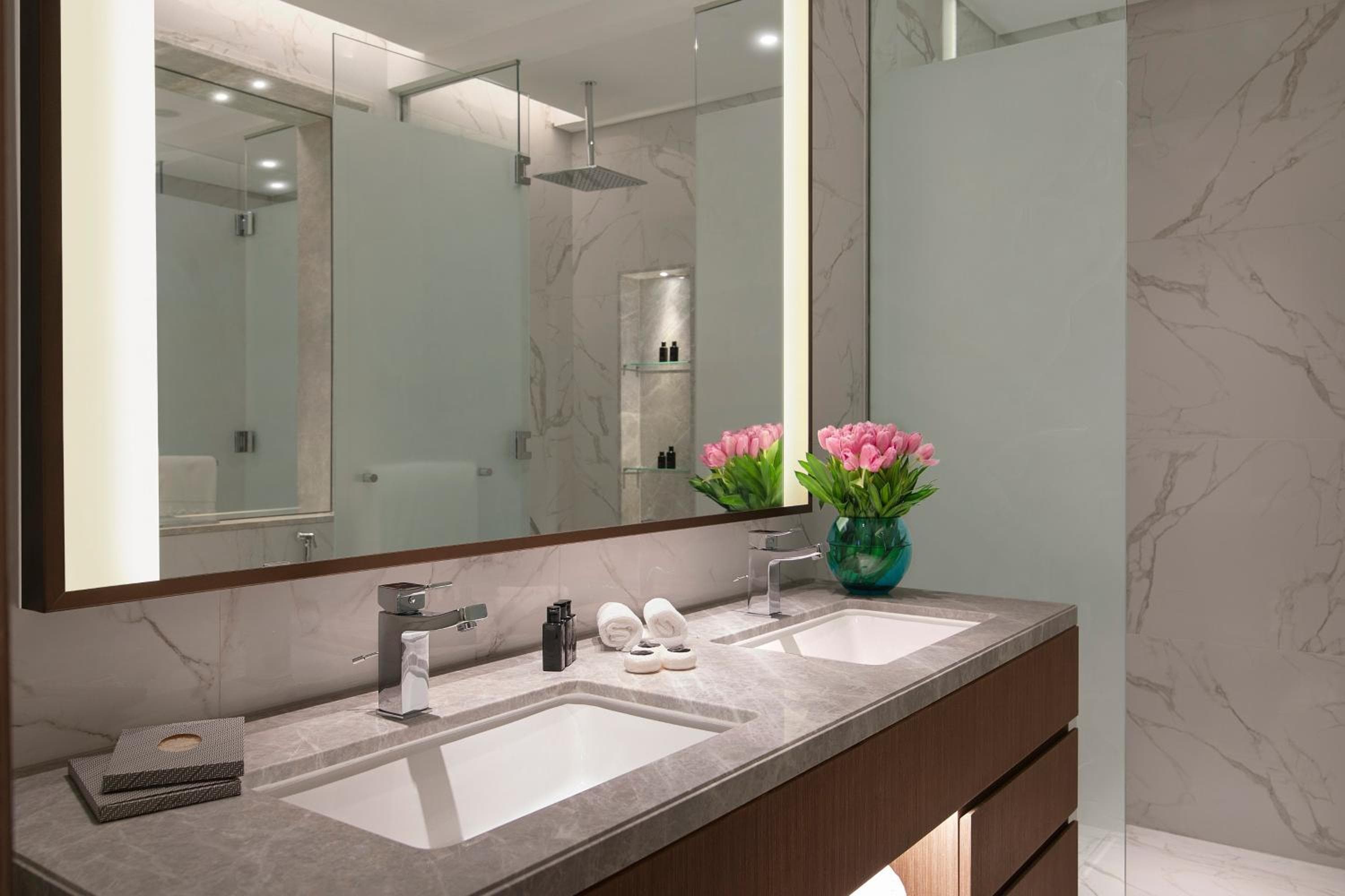 Al Jaddaf Rotana Dubai — 22