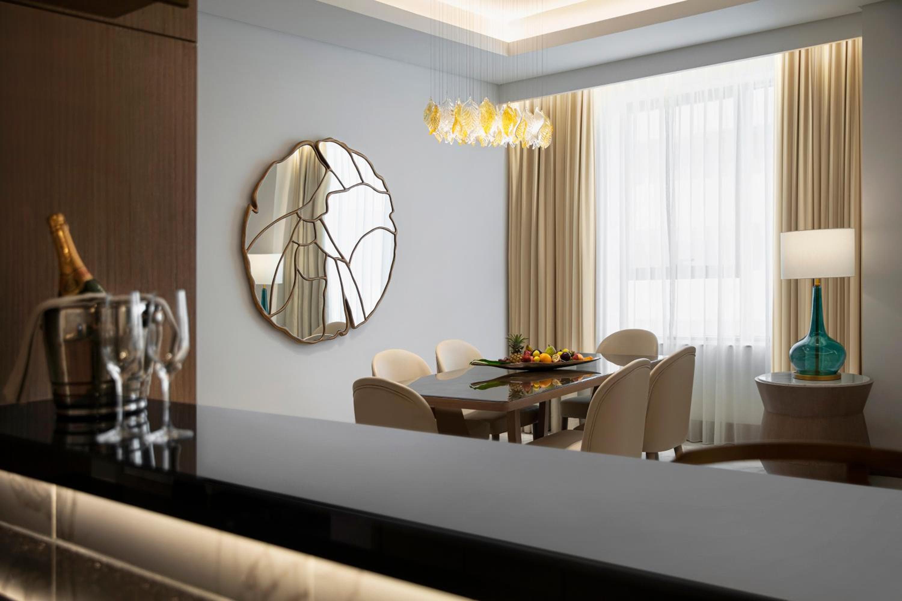 Al Jaddaf Rotana Dubai — 25