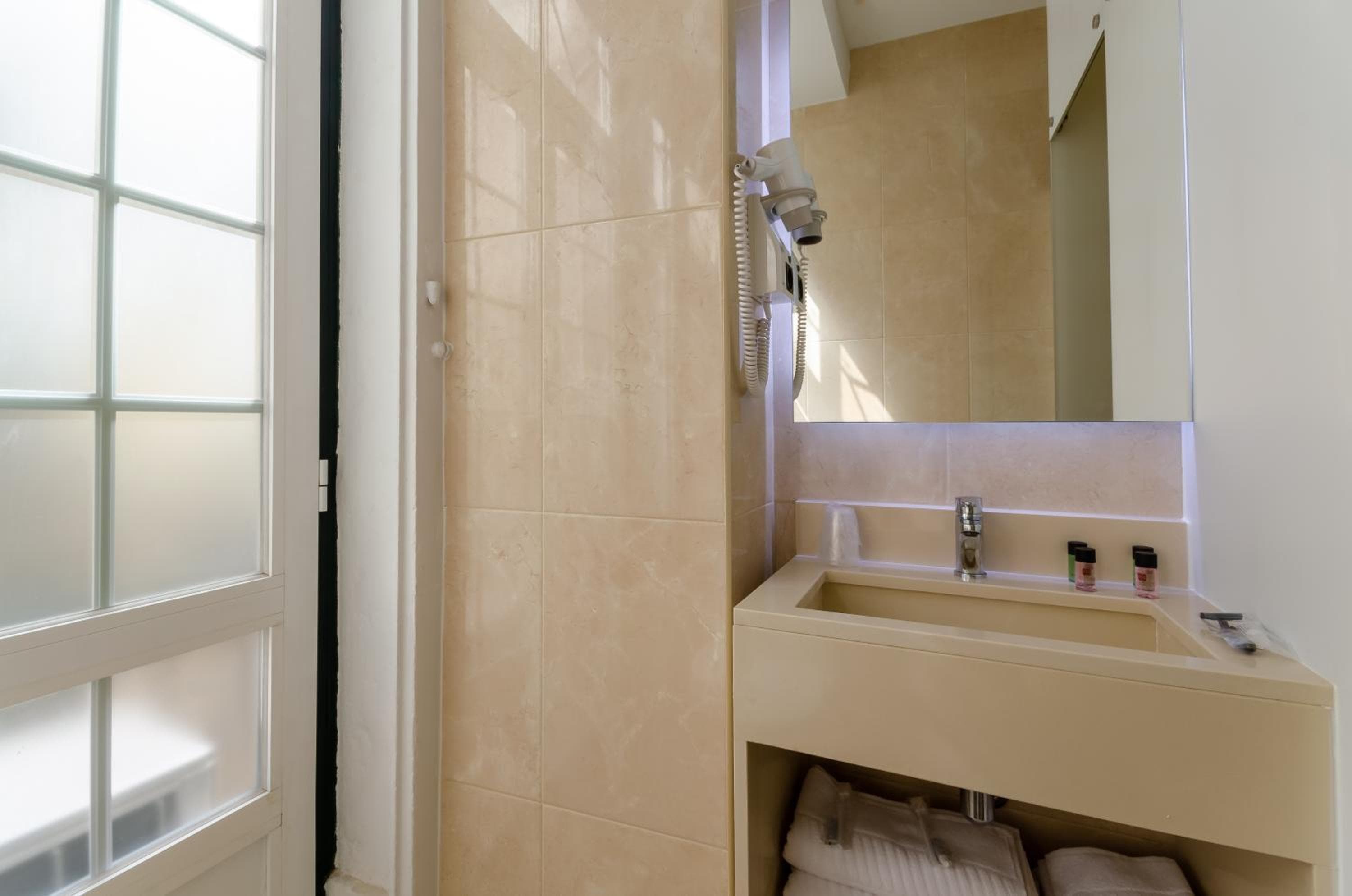 Hotel Duas Nações — 14