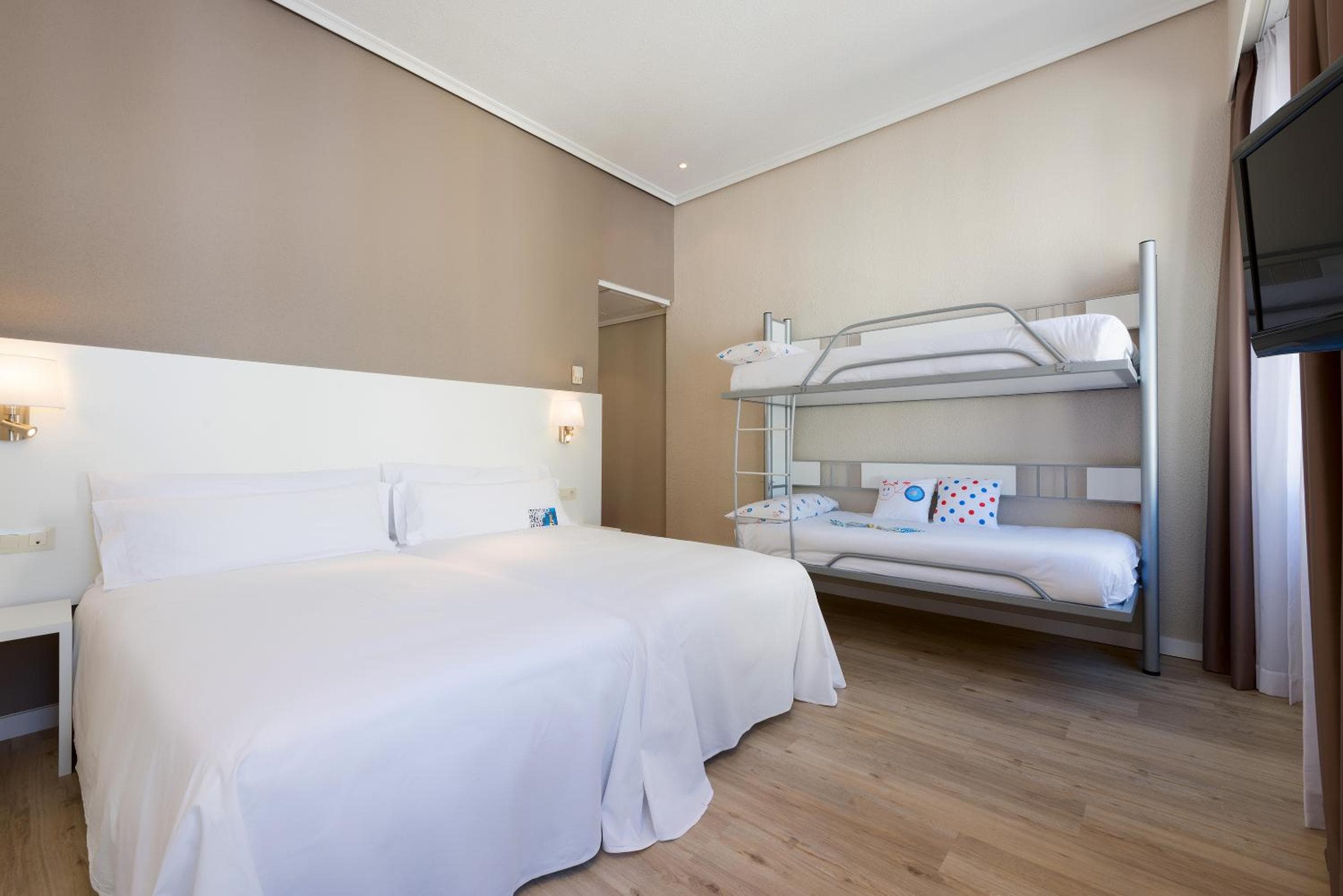 Hotel Madrid Gran Via 25, Affiliated by Meliá — 14