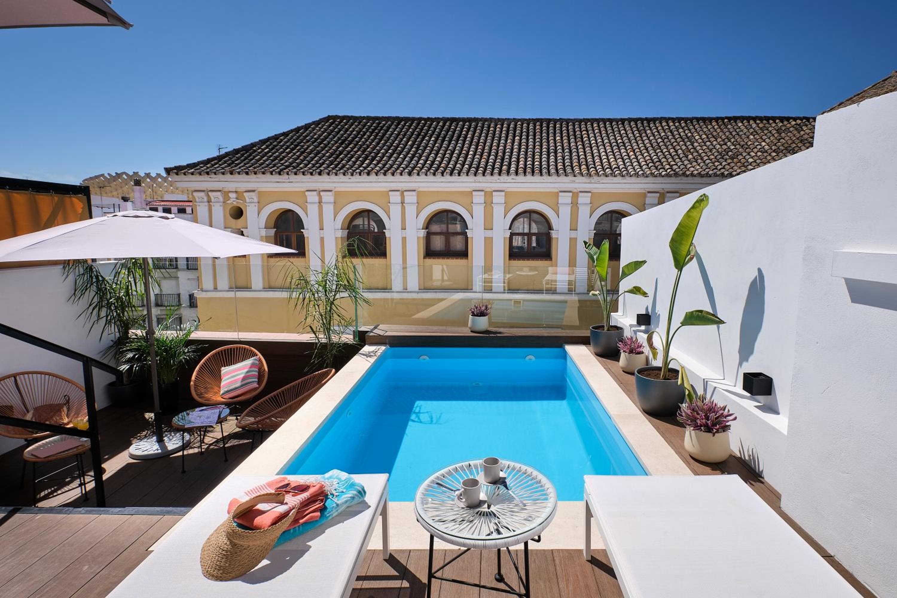 Dulce Sevilla Suites — 1