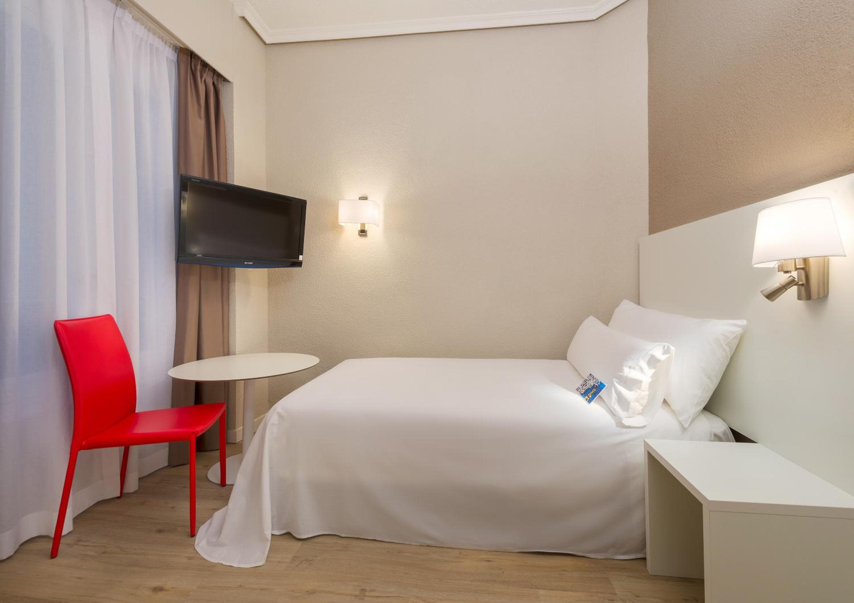 Hotel Madrid Gran Via 25, Affiliated by Meliá — 4