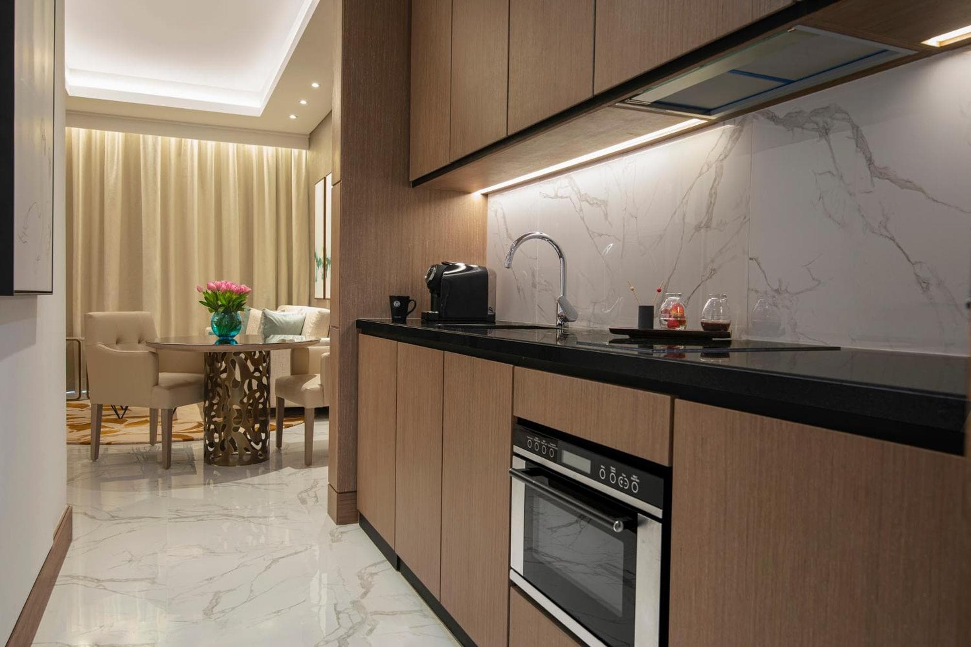 Al Jaddaf Rotana Dubai — 12