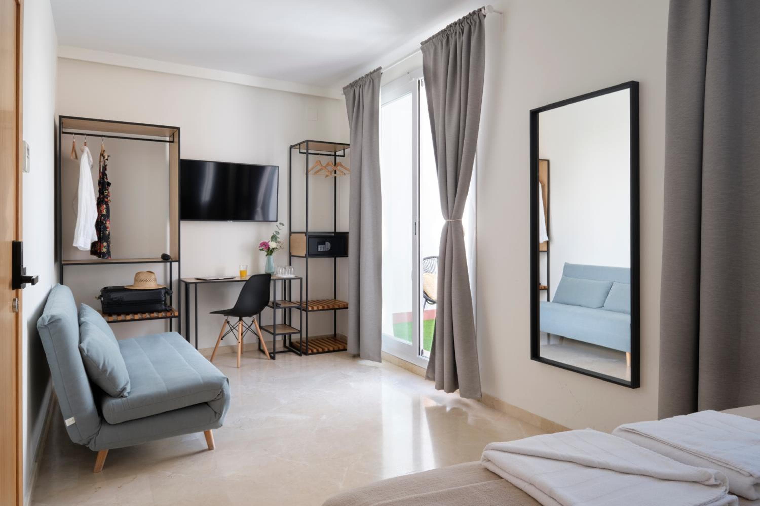 Sweet Sevilla Suites - Smart Hotel — 25