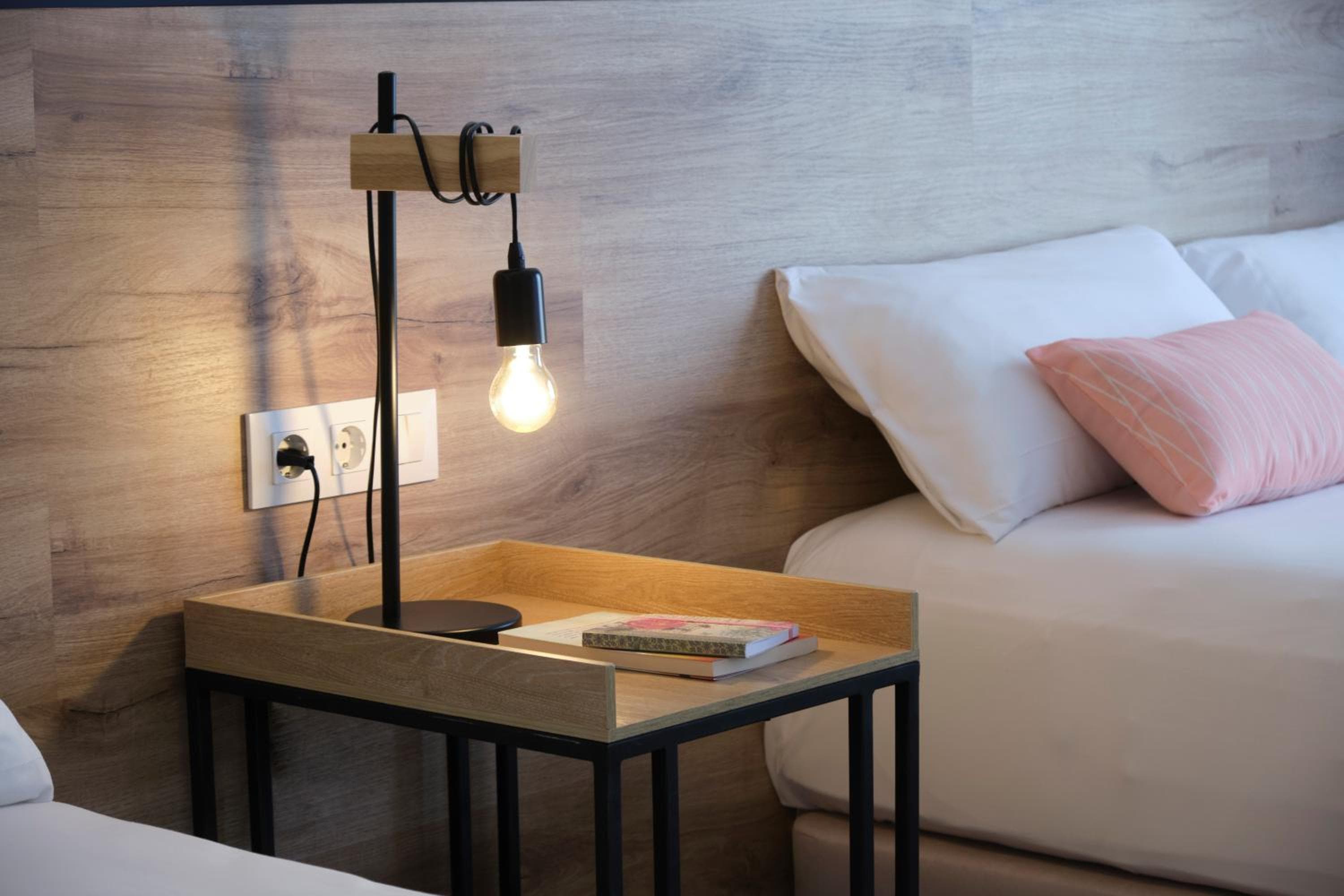 Dulce Sevilla Suites — 2