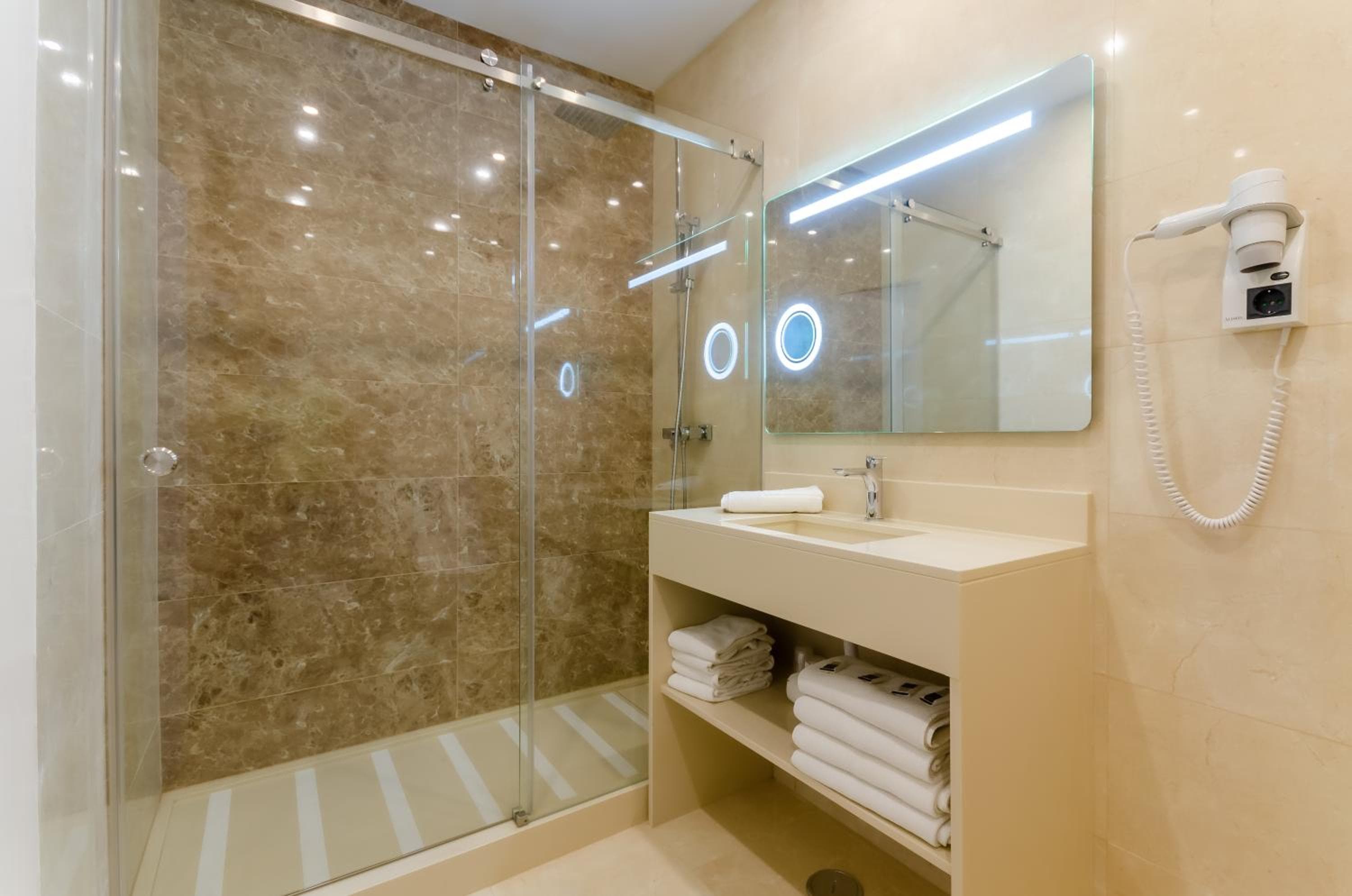 Hotel Borges Chiado — 11