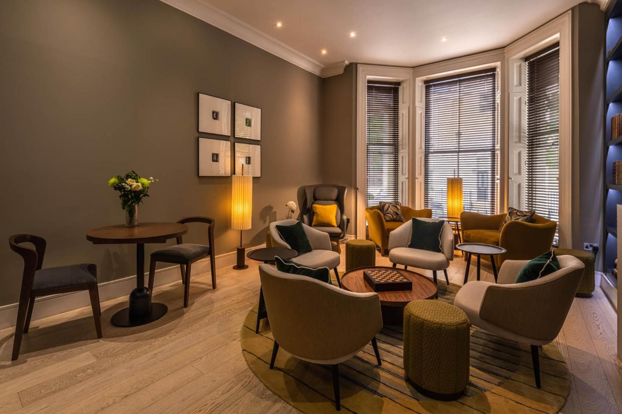 El residente Kensington — 8