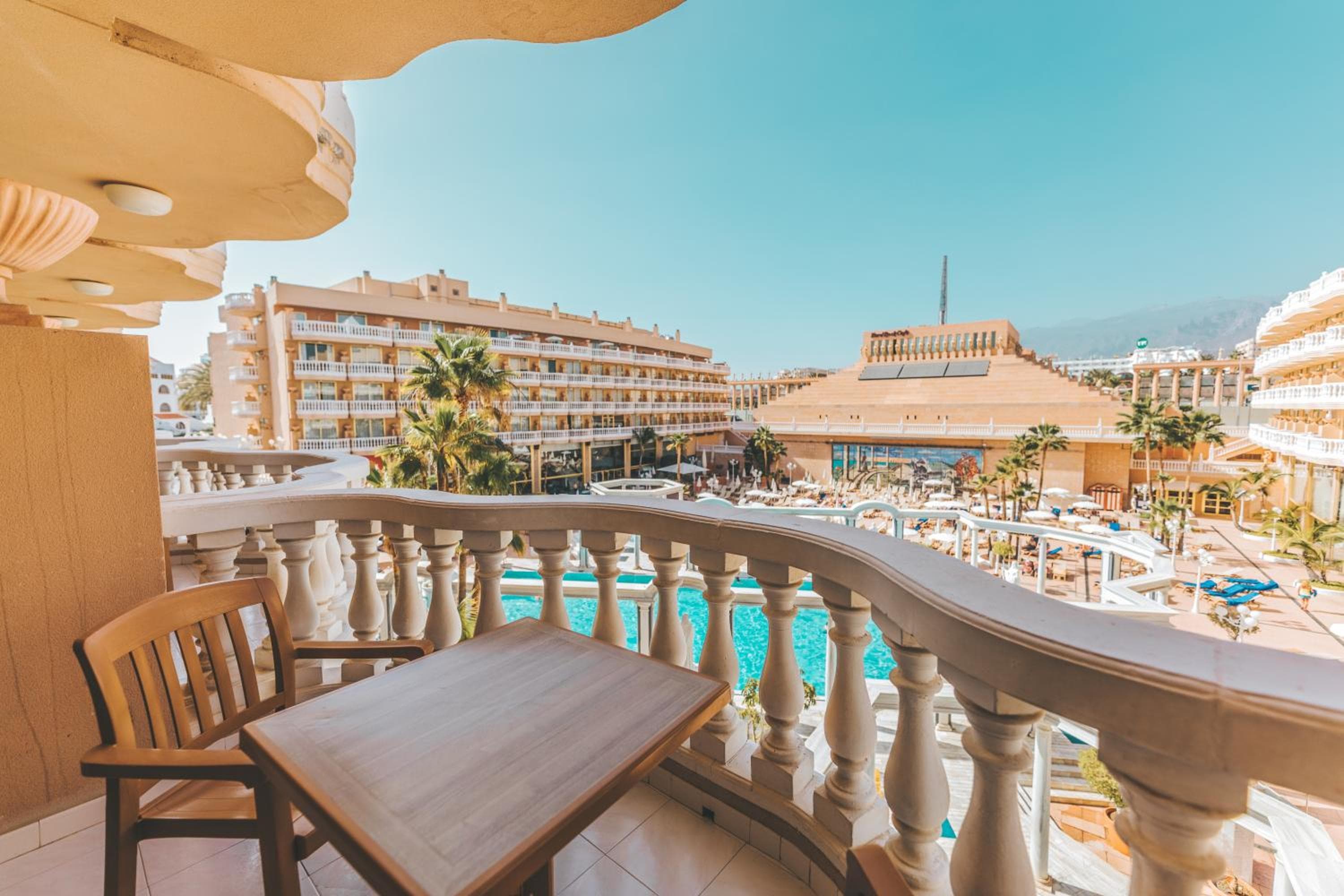 Hotel Cleopatra Palace — 2