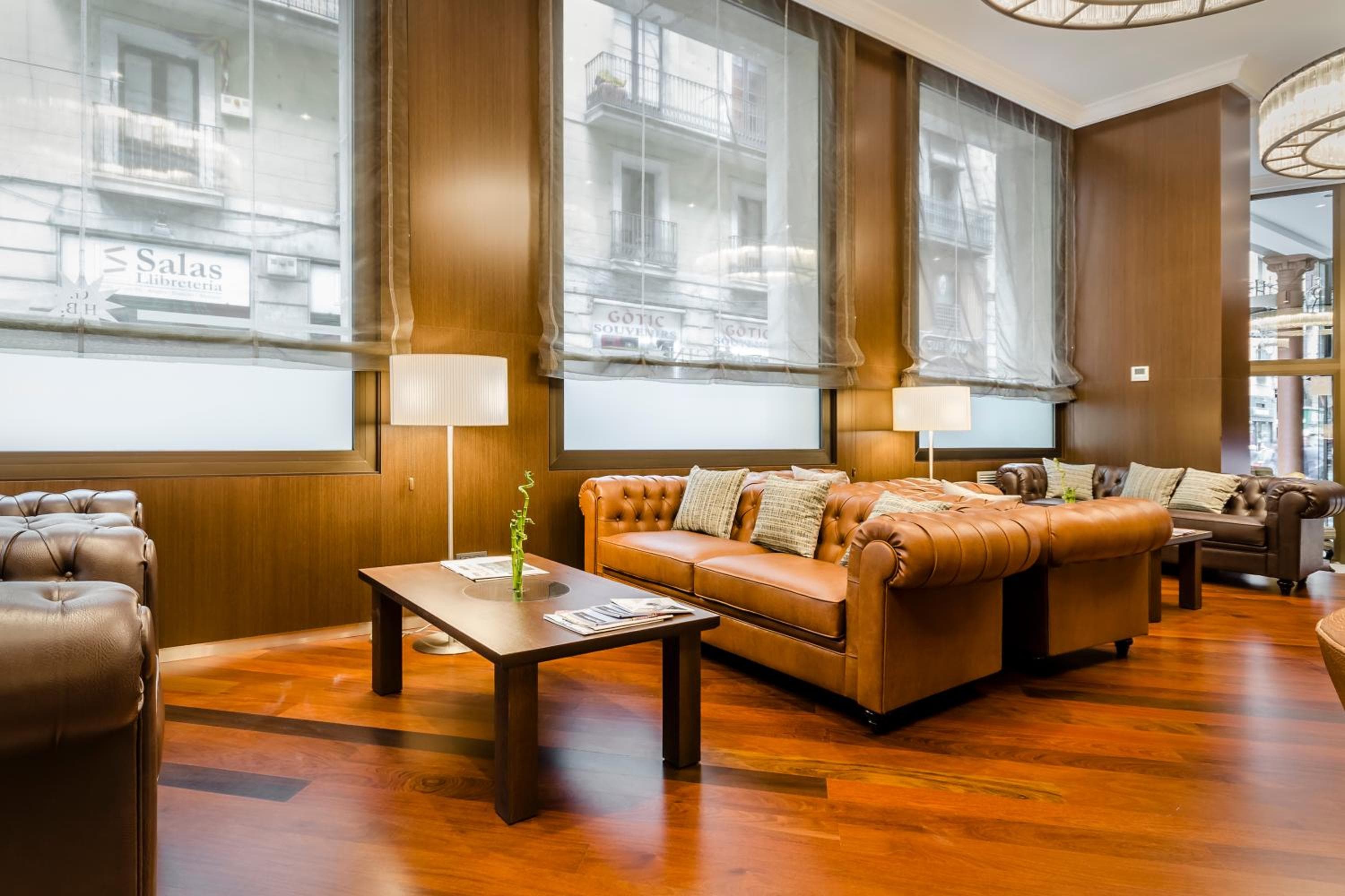 Gran Hotel Barcino — 23