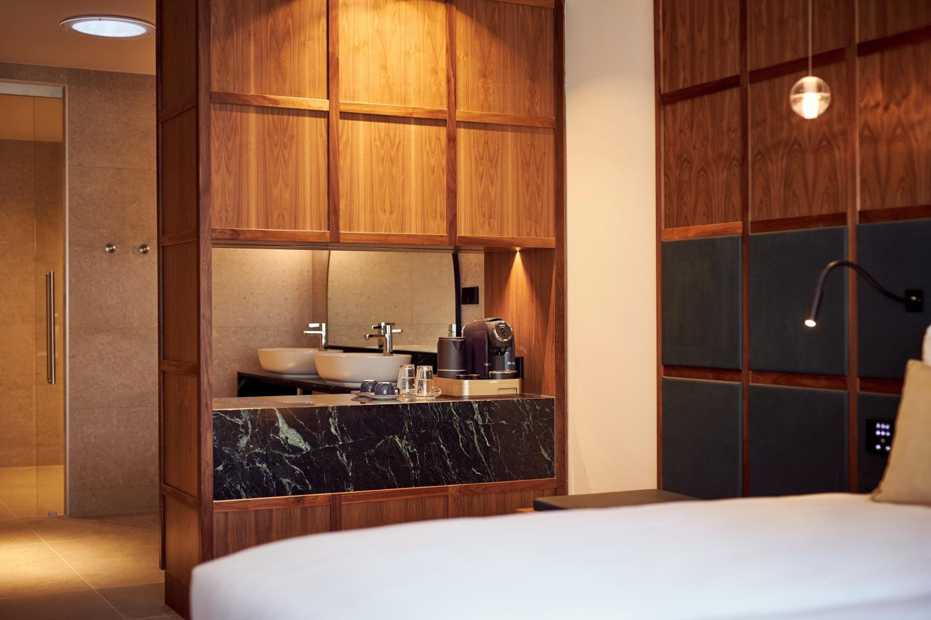 Met Hotel Amsterdam — 4