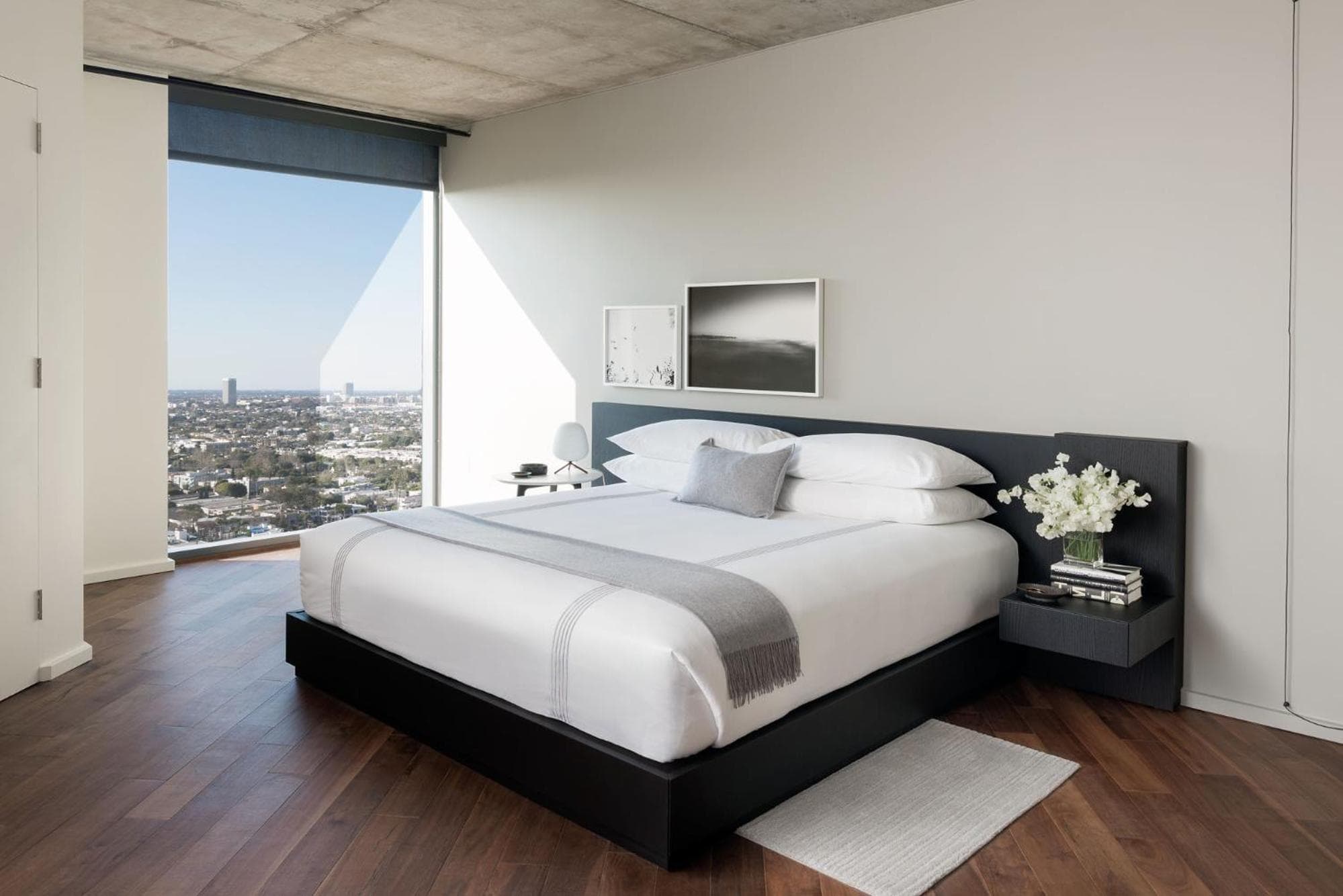 También conocido como West Hollywood, residencias de apartamentos con servicios — 9