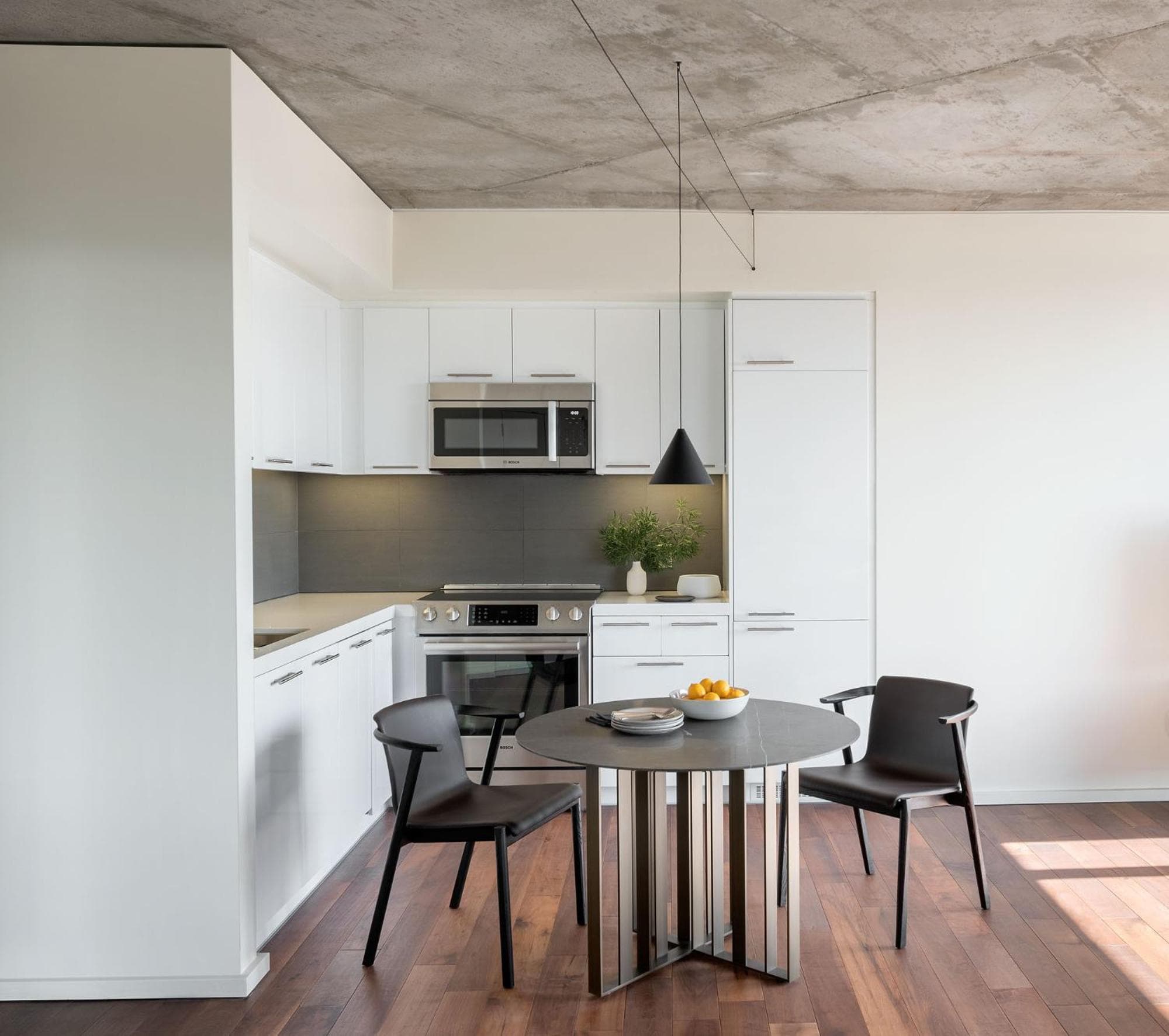También conocido como West Hollywood, residencias de apartamentos con servicios — 8