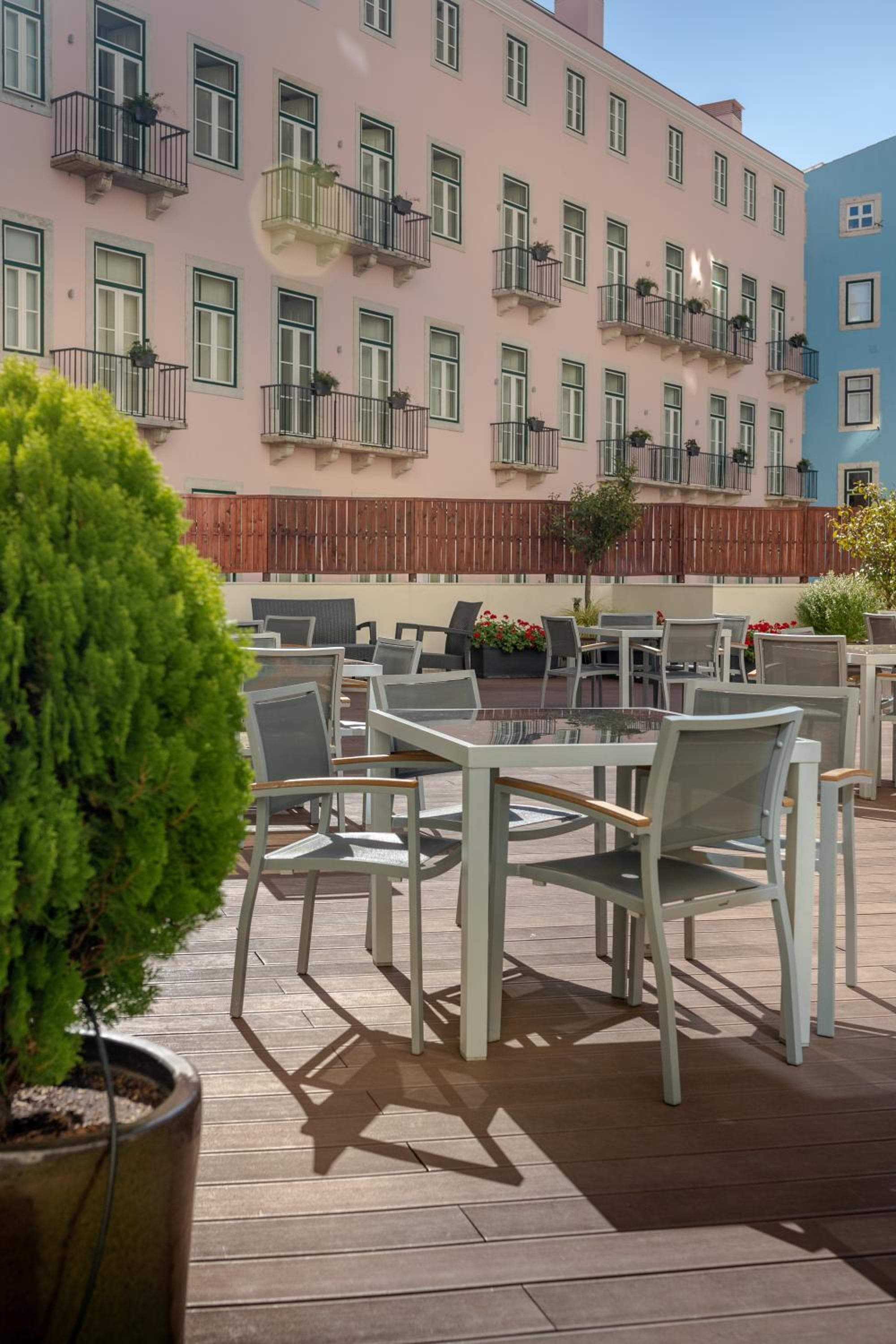 Hotel Mundial — 28