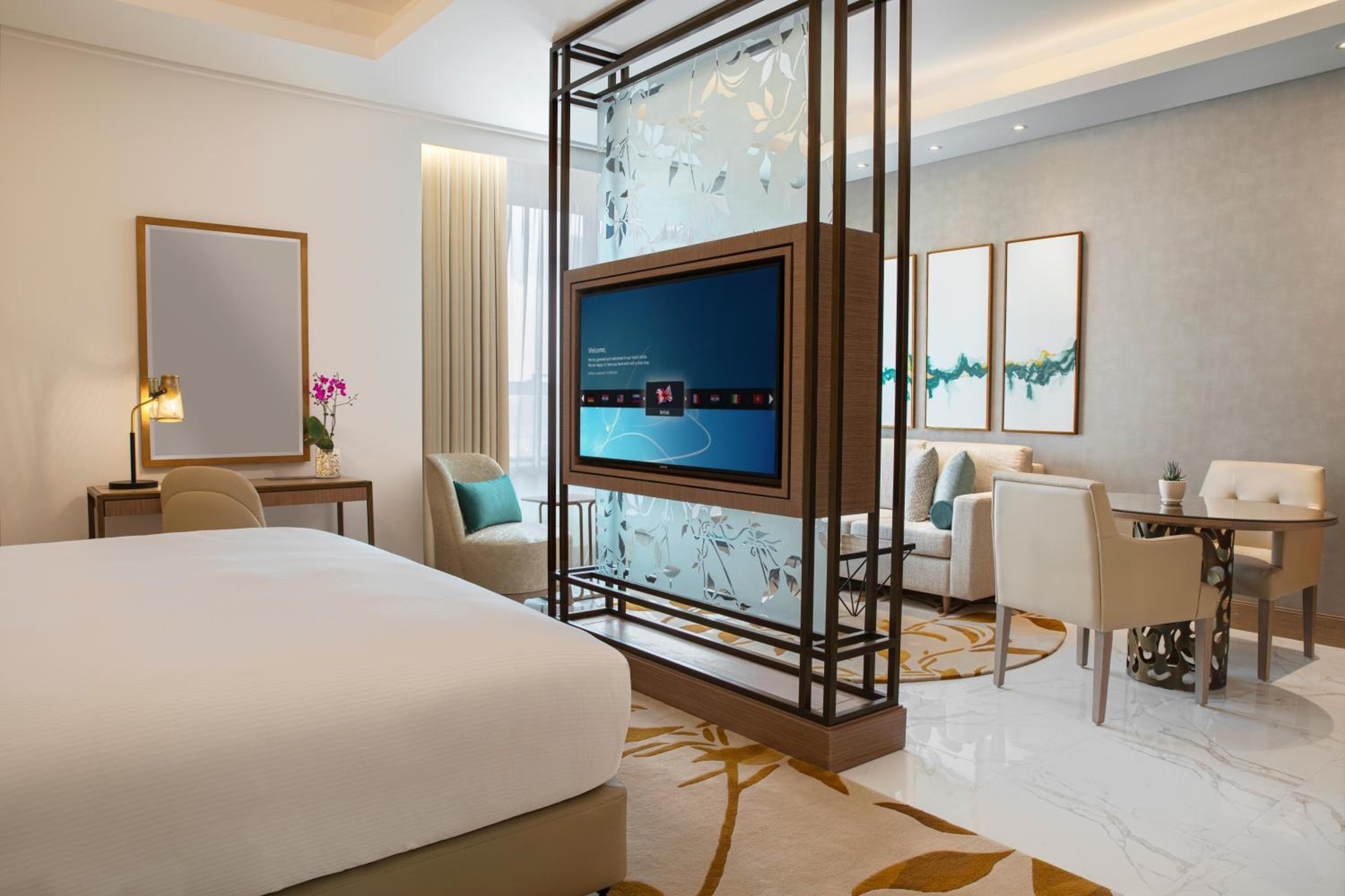 Al Jaddaf Rotana Dubai — 13