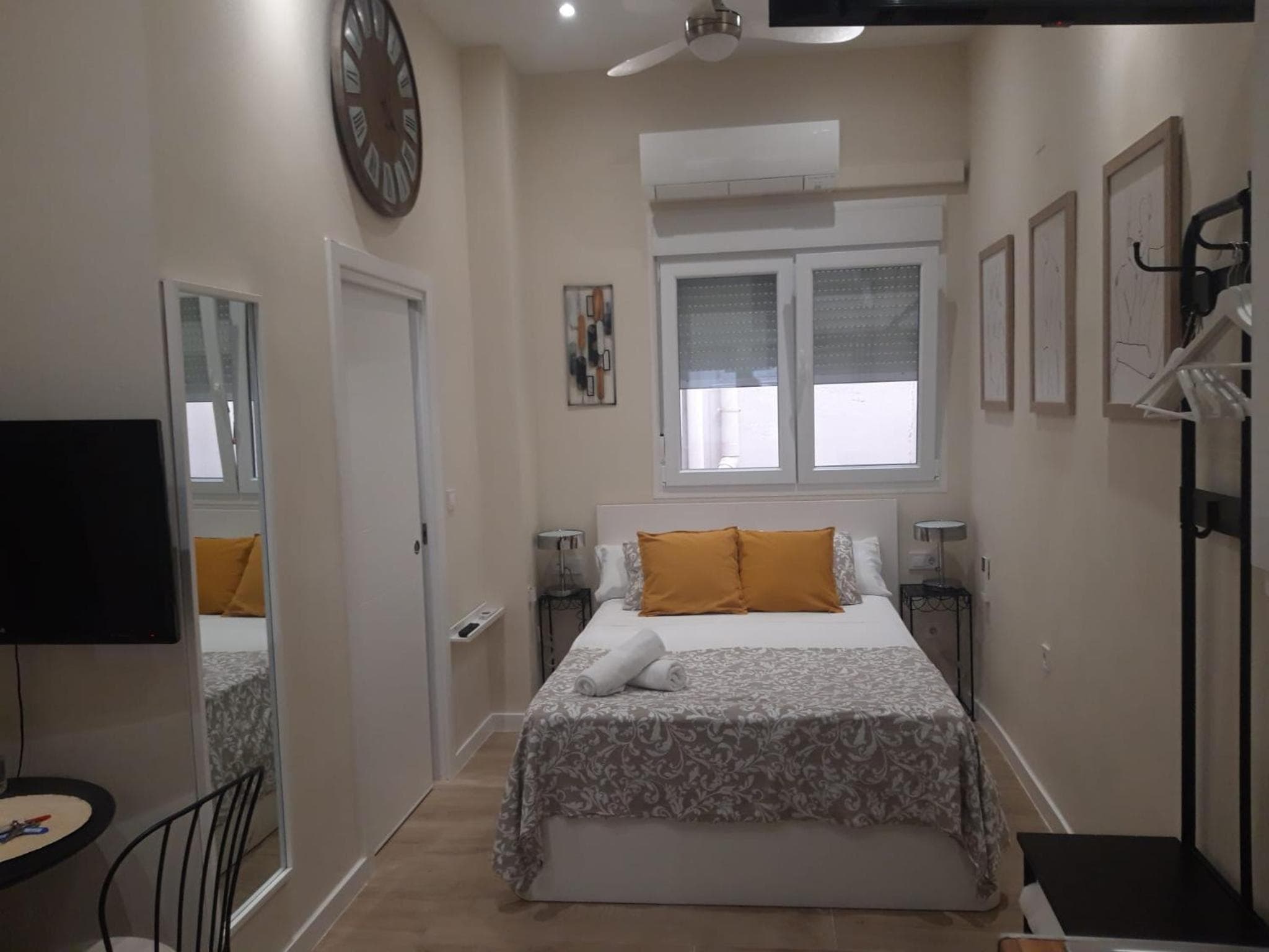Apartamentos Marques De La Merced — 24