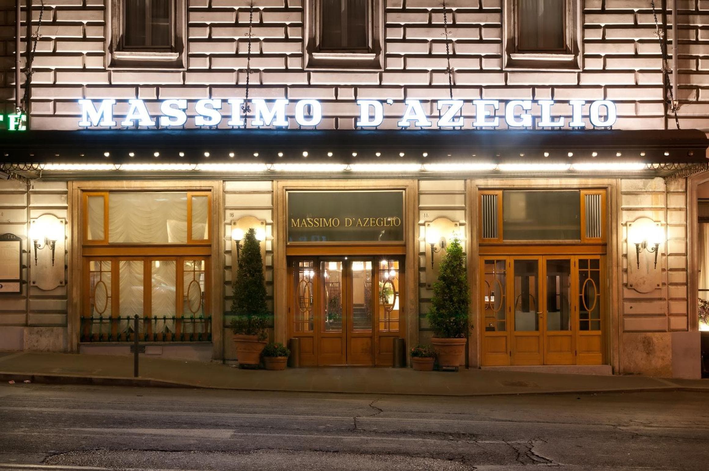 Bettoja Hotel Massimo d'Azeglio — 1