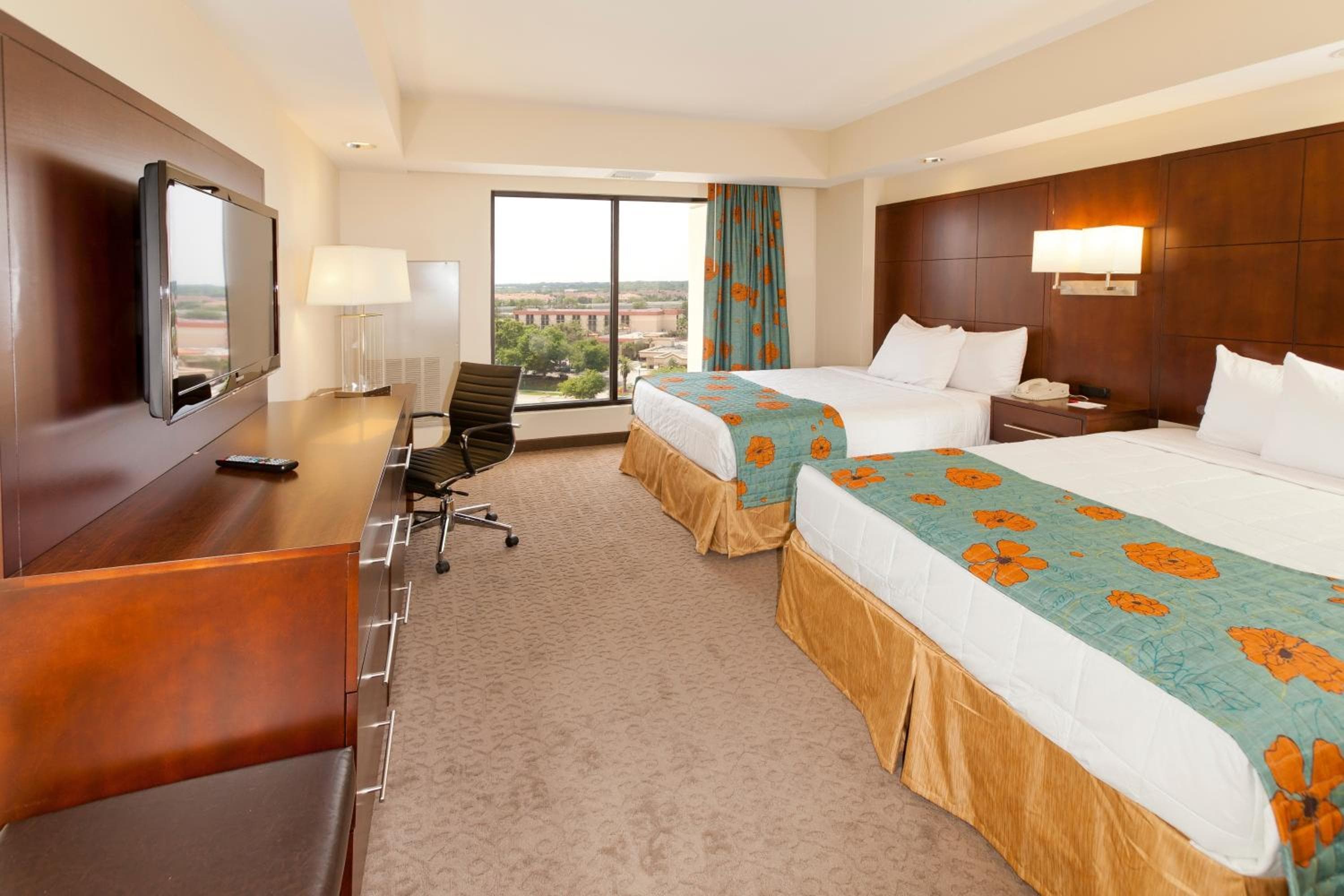 Ramada Plaza by Wyndham Orlando Resort & Suites Intl Drive - Newly Renovated! — 13