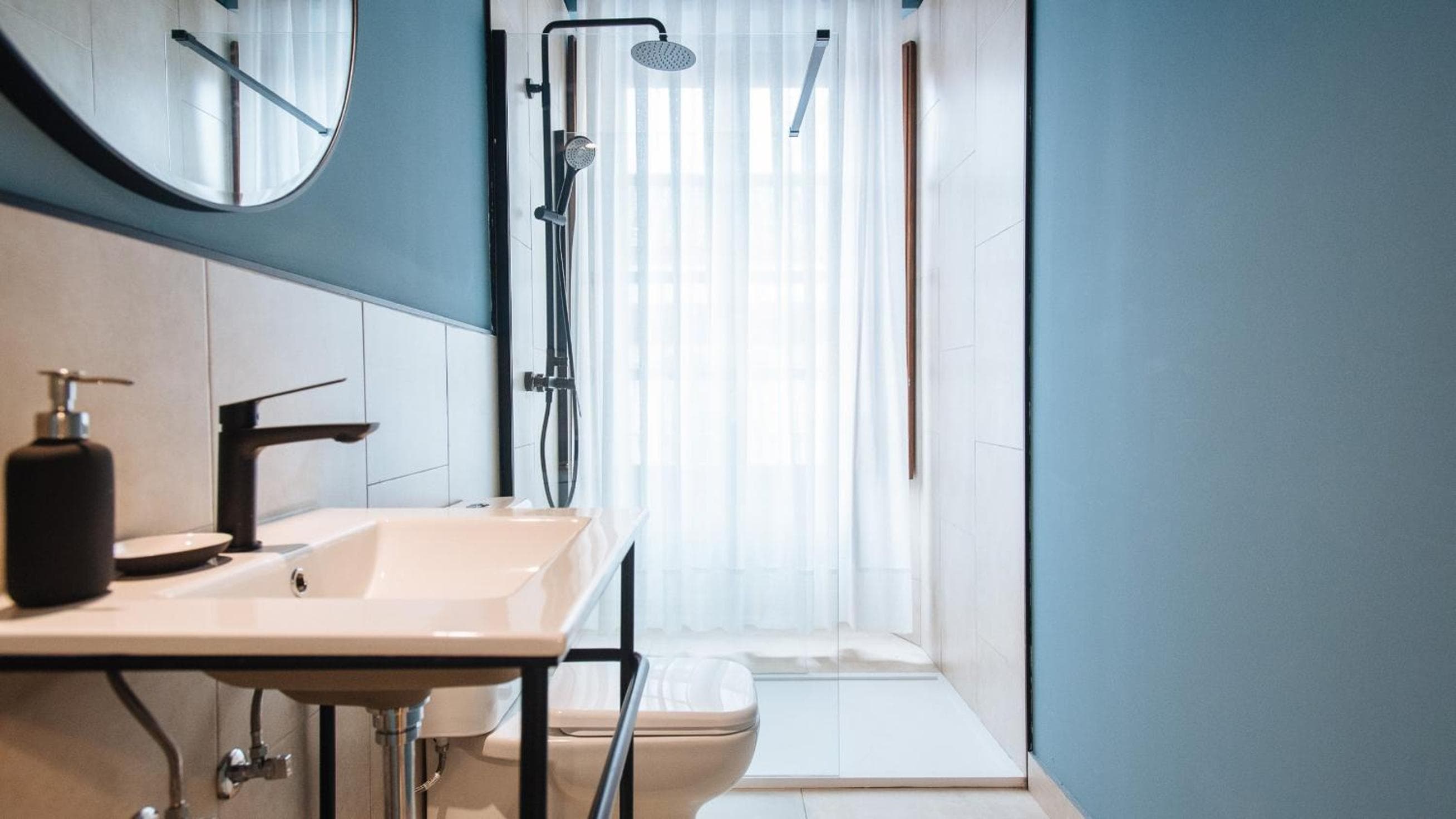 Lola de Triana Apartments — 24