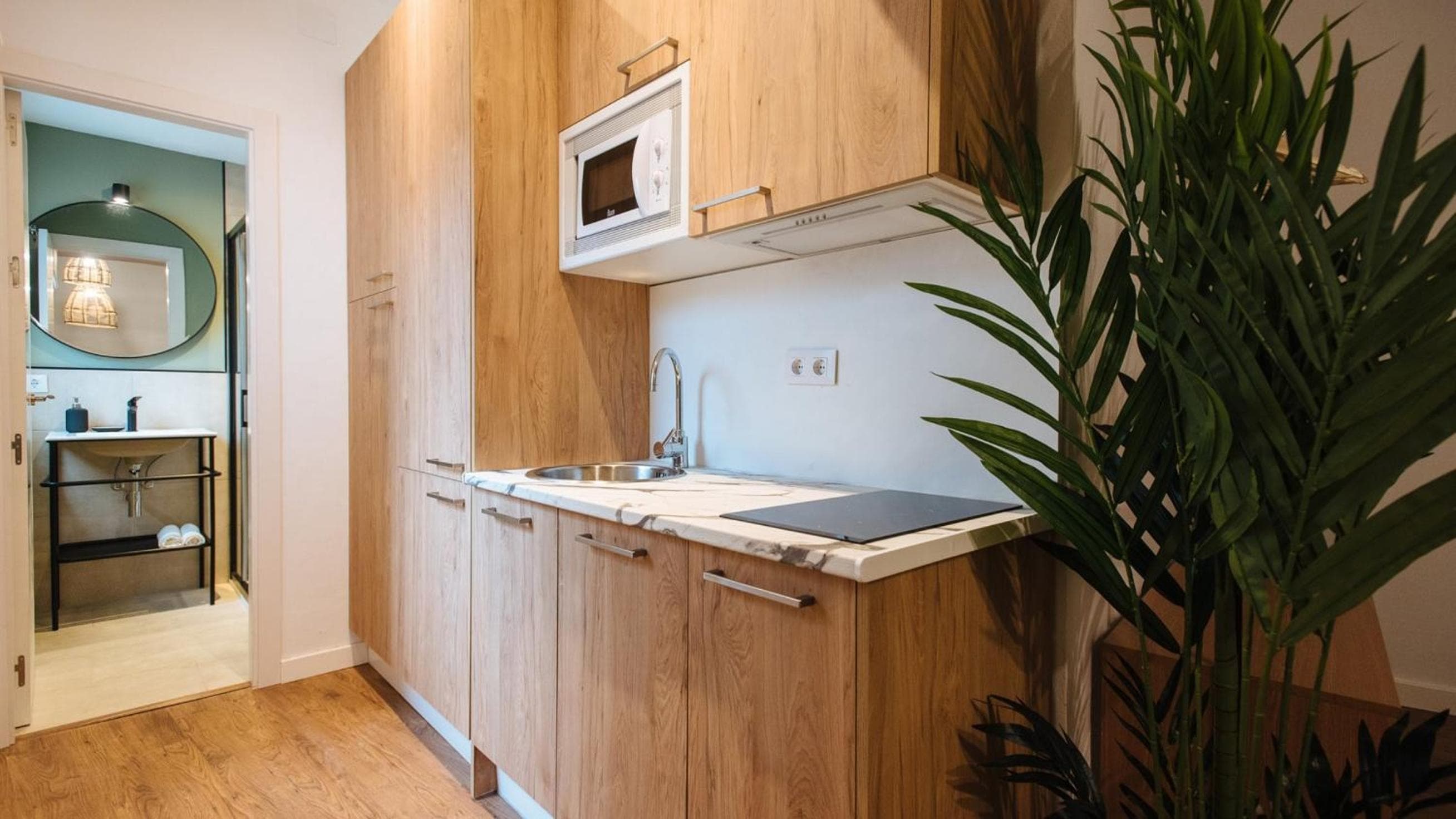 Lola de Triana Apartments — 2