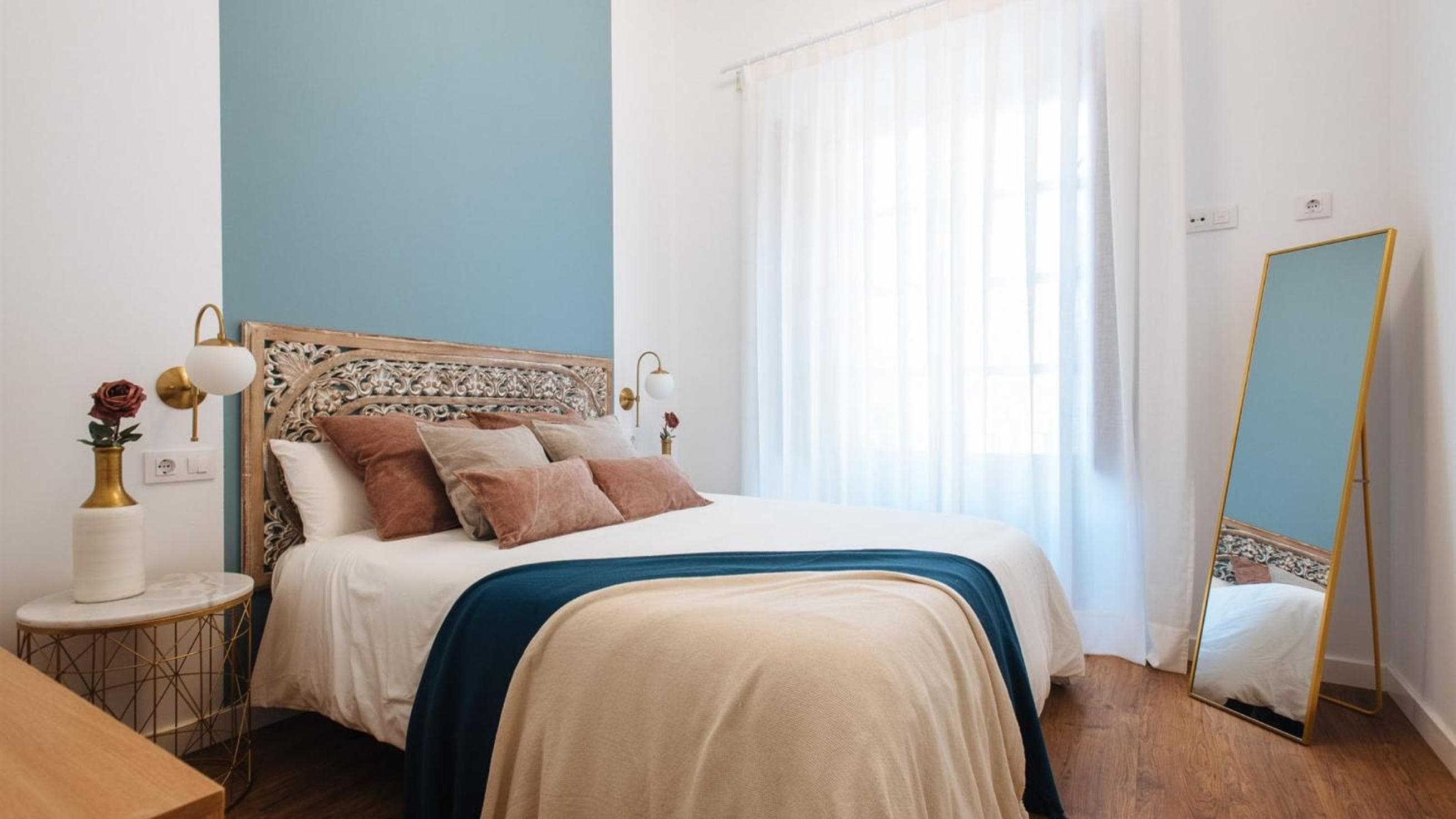 Lola de Triana Apartments — 16