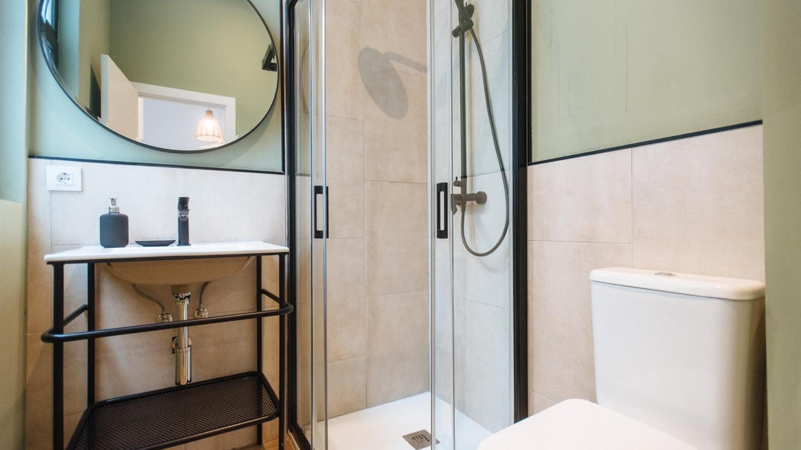 Lola de Triana Apartments — 18